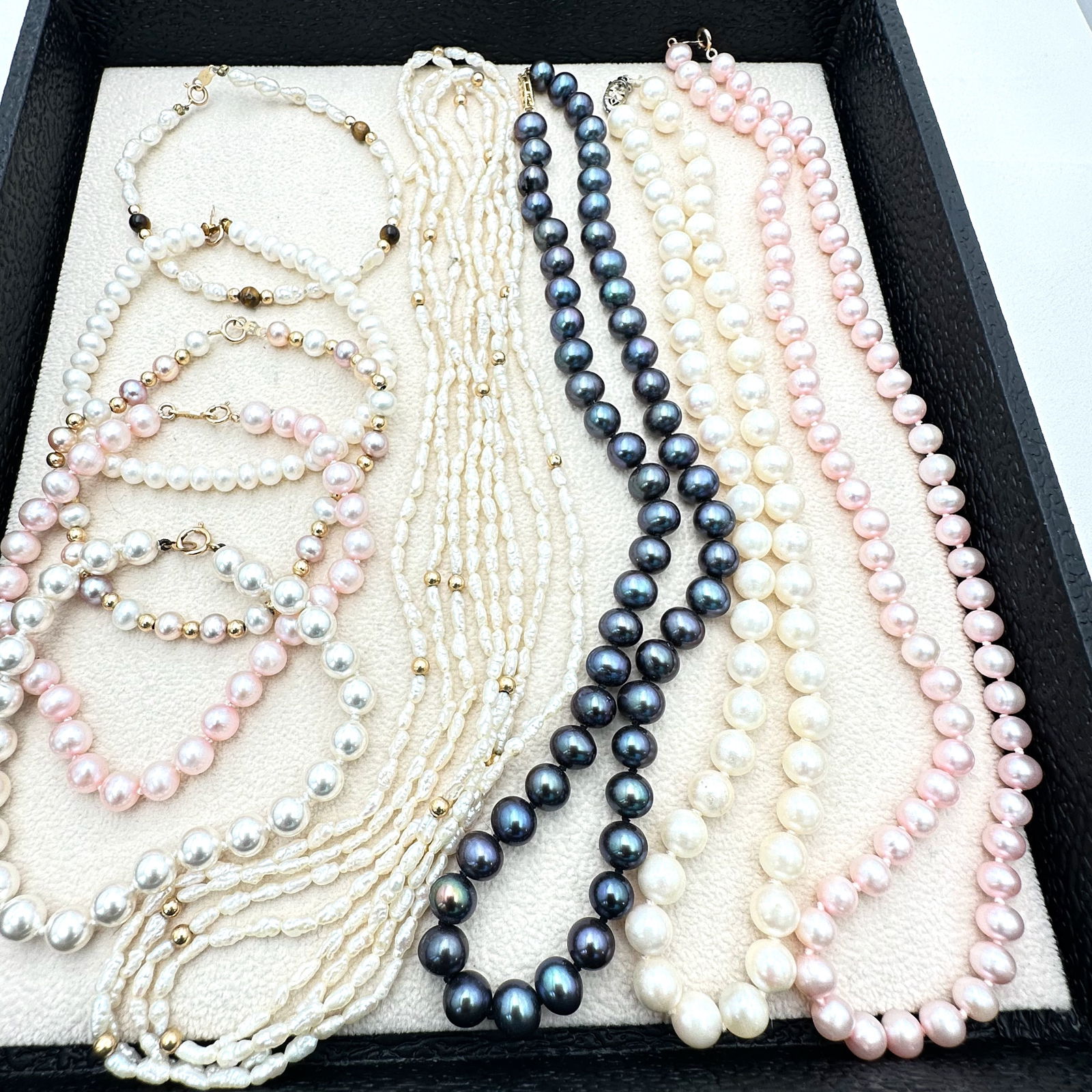 Vintage Jewelry Lot 14K Gold Pearl Necklaces Bracelets: Vintage Jewelry Lot 14K Gold Pearl Necklaces Bracelets 113 Grams