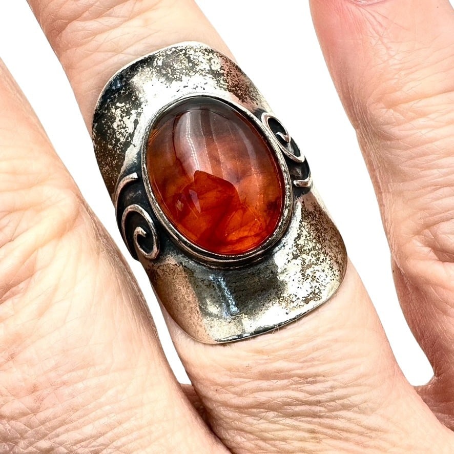 Isreal Amber Sterling Silver Statement Ring Size 9 (1 of 3)