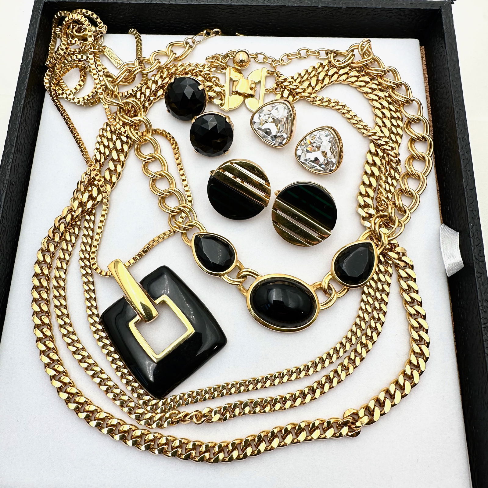 Vintage Jewelry Group Trifari Swarovski Napier Castlecliff Monet Gold Tone Crystal (1 of 3)