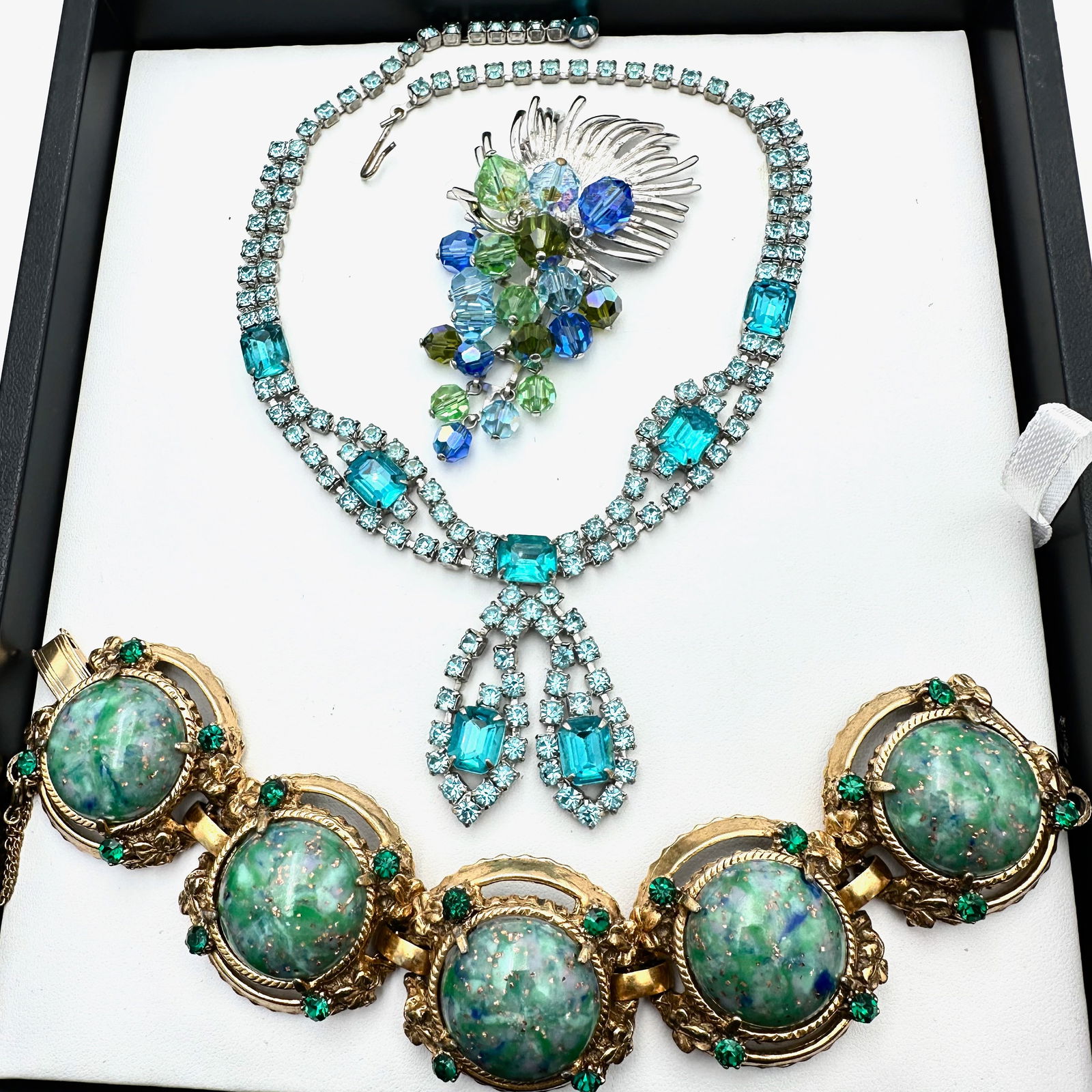 Vintage Jewelry Group Blue Rhinestones Crystals Confetti Lucite Silver Gold Tone: Vintage Jewelry Group Blue Rhinestones Crystals Confetti Lucite Silver Gold Tone