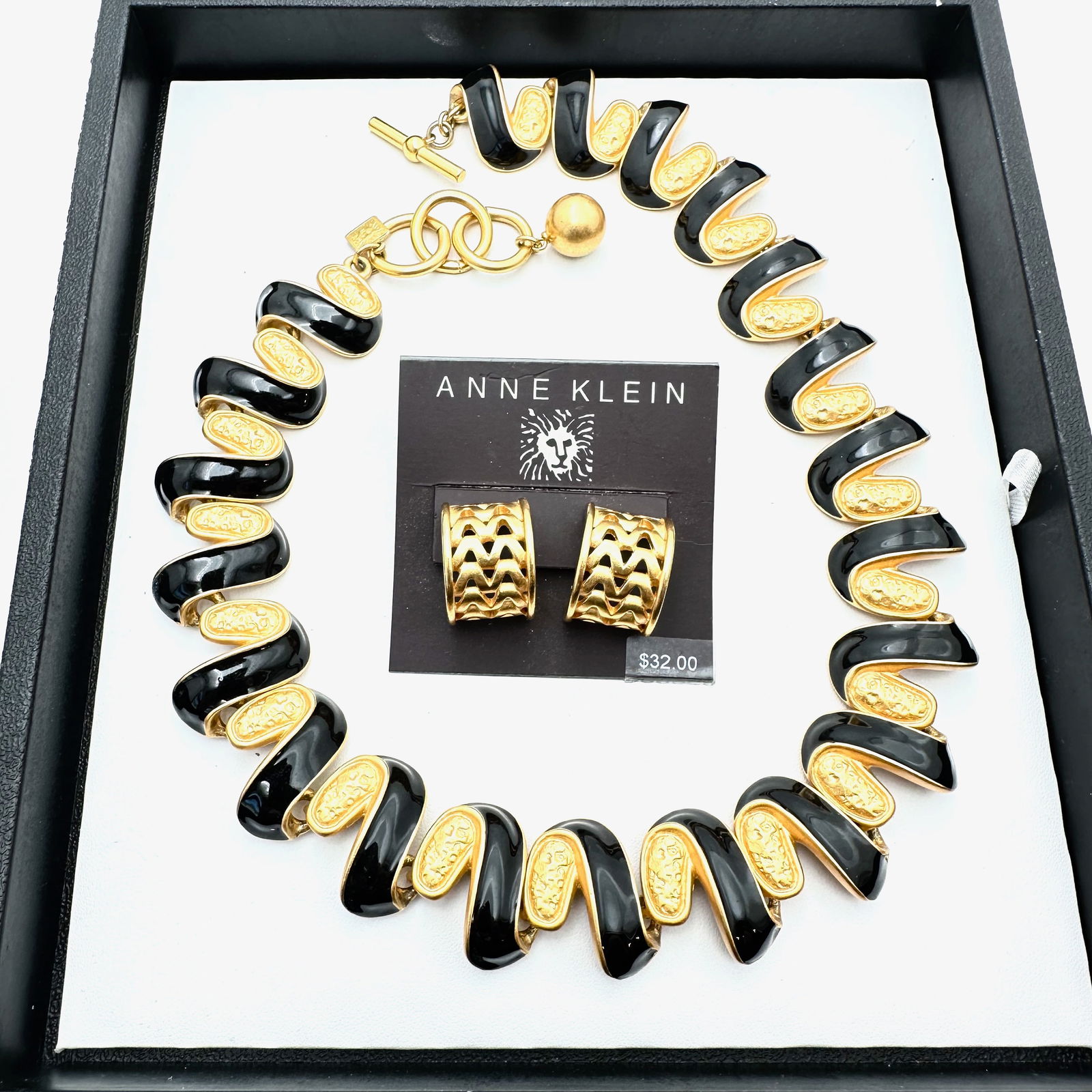 Vintage 1980s Anne Klein Matte Gold Black Enamel Necklace Pierced Earrings: Vintage 1980s Anne Klein Matte Gold Black Enamel Necklace Pierced Earrings