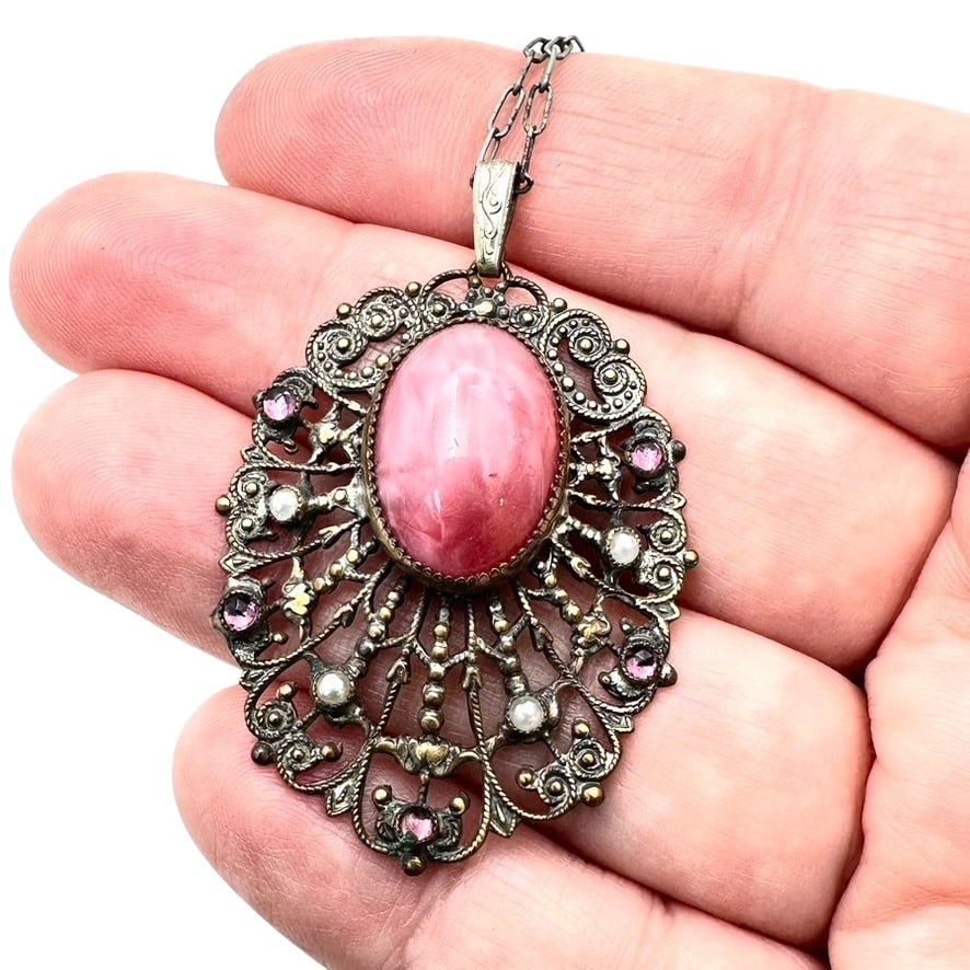 Antique Pink Czech Glass Pendant Necklace 15 Inch: Antique Pink Czech Glass Pendant Necklace 15 Inch
