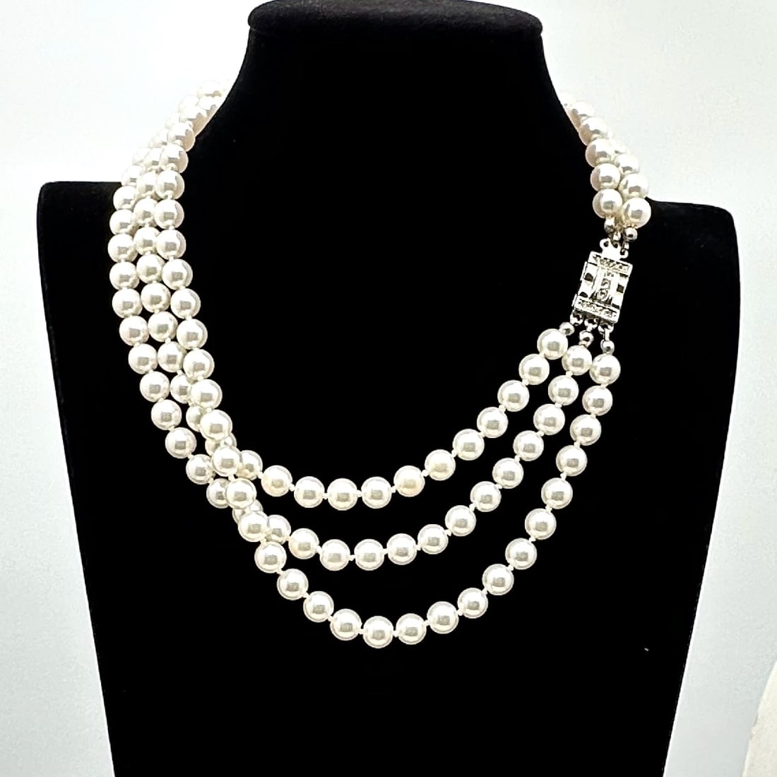 Vintage Camrose & Cross JBK Iconic 3 Strand Faux Pearl Necklace: Vintage Camrose & Cross JBK Iconic 3 Strand Faux Pearl Necklace