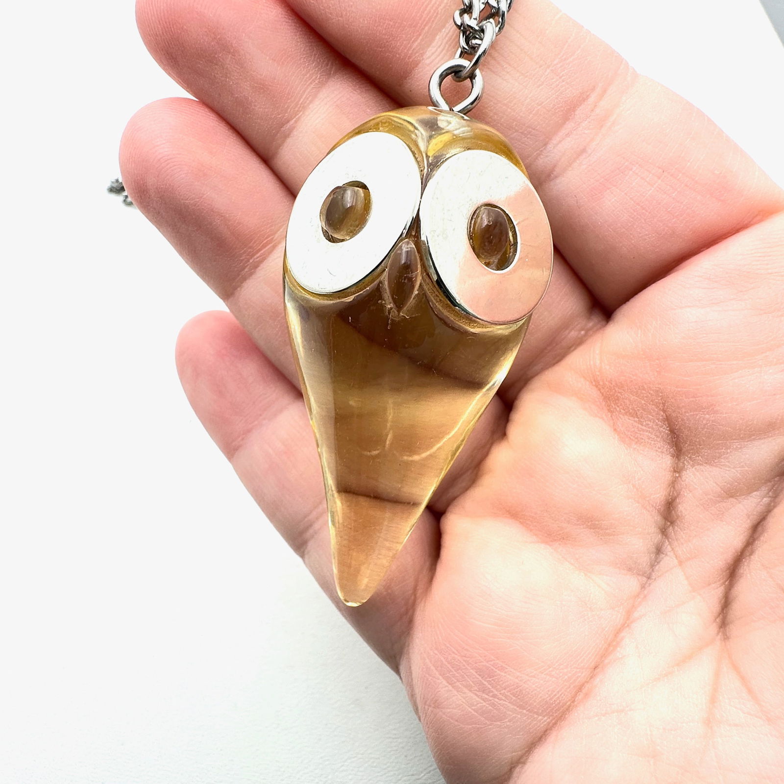 Vintage Lucite Owl Necklace Silver Tone Chain: Vintage Lucite Owl Necklace Silver Tone Chain