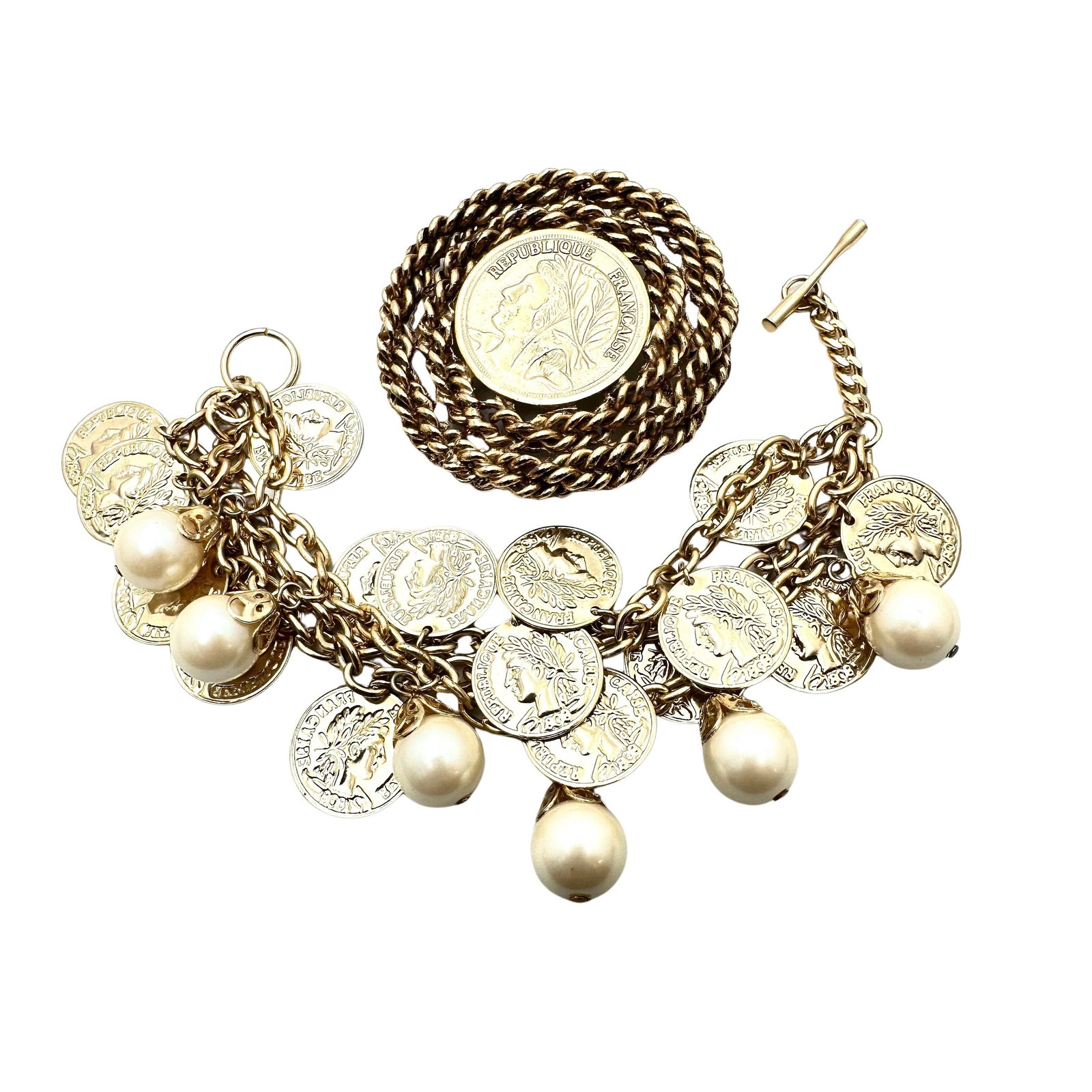 Vintage Group of Gold Tone Coin Jewelry Brooch Bracelet: Vintage Group of Gold Tone Coin Jewelry Brooch Bracelet