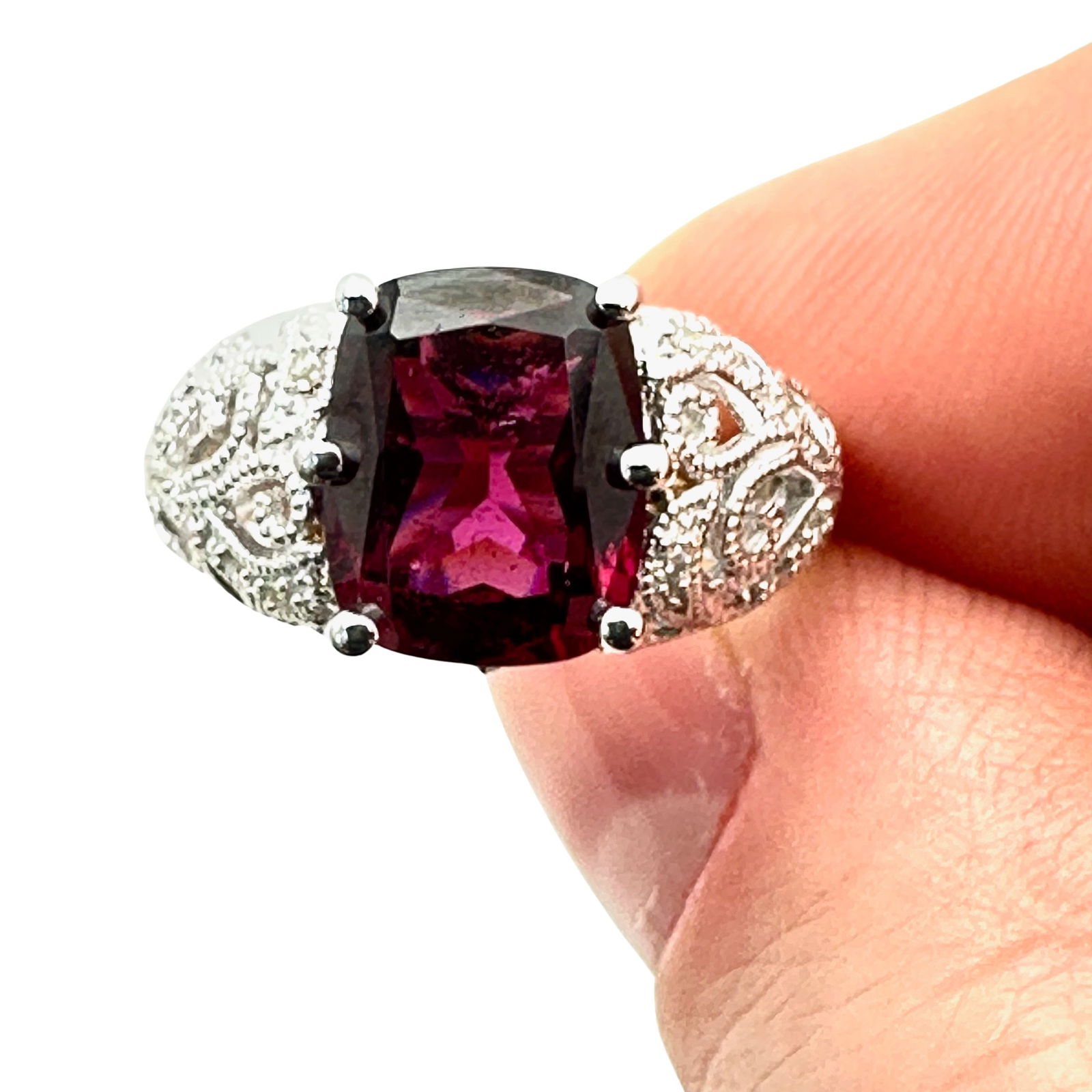 Sterling Silver Brazilian Red Garnet Cushion Cut Ring Size 5 (1 of 3)