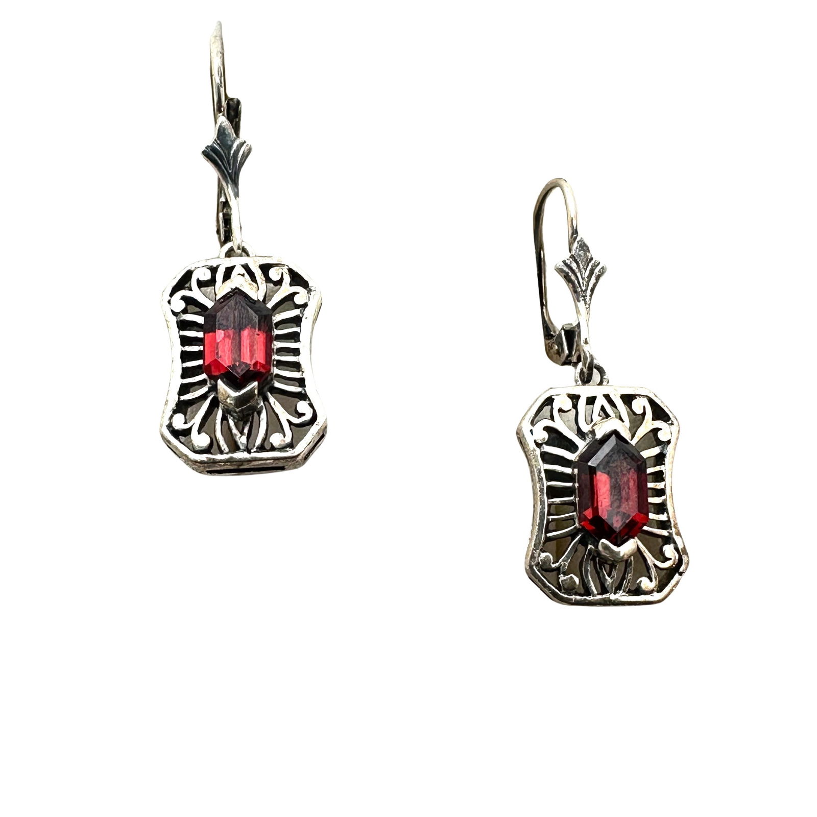 Sterling Silver Red Garnet Chandelier Pierced Earrings: Sterling Silver Red Garnet Chandelier Pierced Earrings