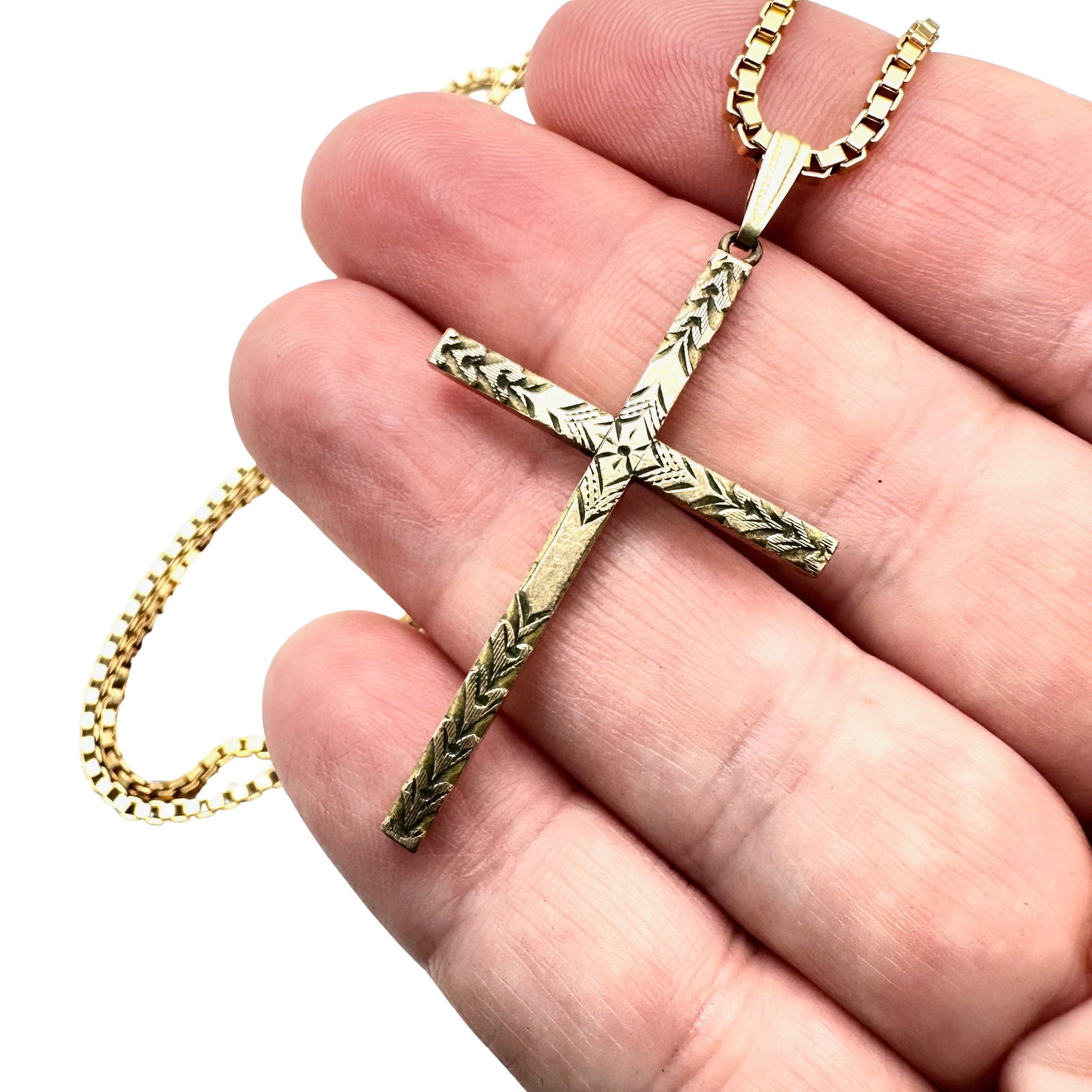 Vintage Gold Filled Cross Pendant Necklace 28 Inch Box Chain 17 Grams: Vintage Gold Filled Cross Pendant Necklace 28 Inch Box Chain 17 Grams