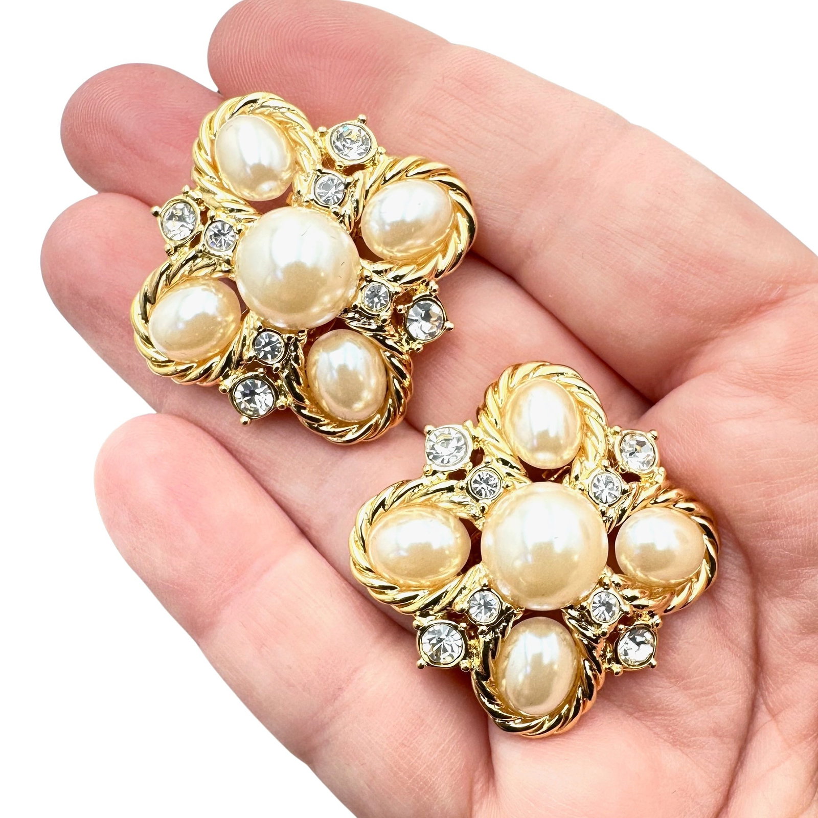 Vintage Joan Rivers Bold Gold Tone Pearl Crystal Earrings Clip Original Box: Vintage Joan Rivers Bold Gold Tone Pearl Crystal Earrings Clip Original Box