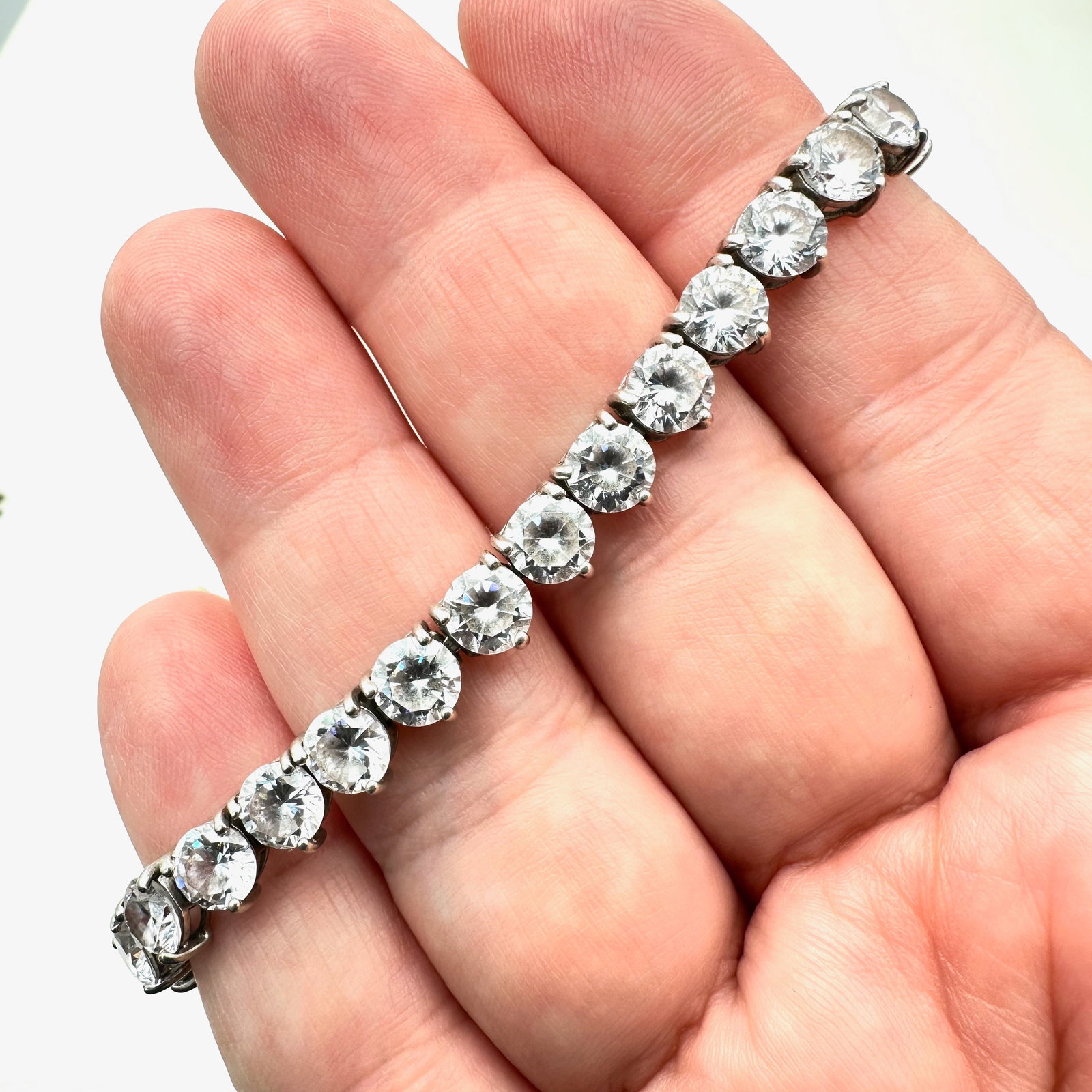 Sterling Silver Cubic Zirconia 8 Inch Tennis Bracelet 15 Grams: Sterling Silver Cubic Zirconia 8 Inch Tennis Bracelet 15 Grams