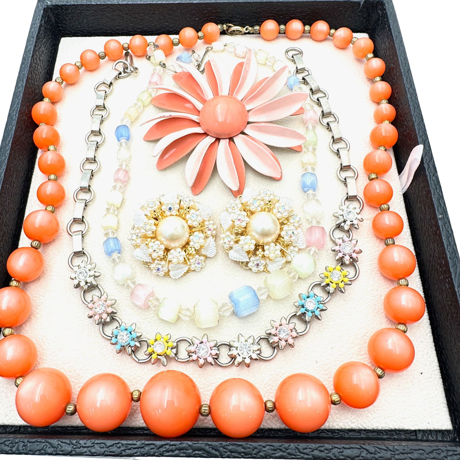 Vintage Pastel 1960s Era Jewelry Enamel Flower Brooch Rhinestone Earrings Moonglow: Vintage Pastel 1960s Era Jewelry Enamel Flower Brooch Rhinestone Earrings Moonglow