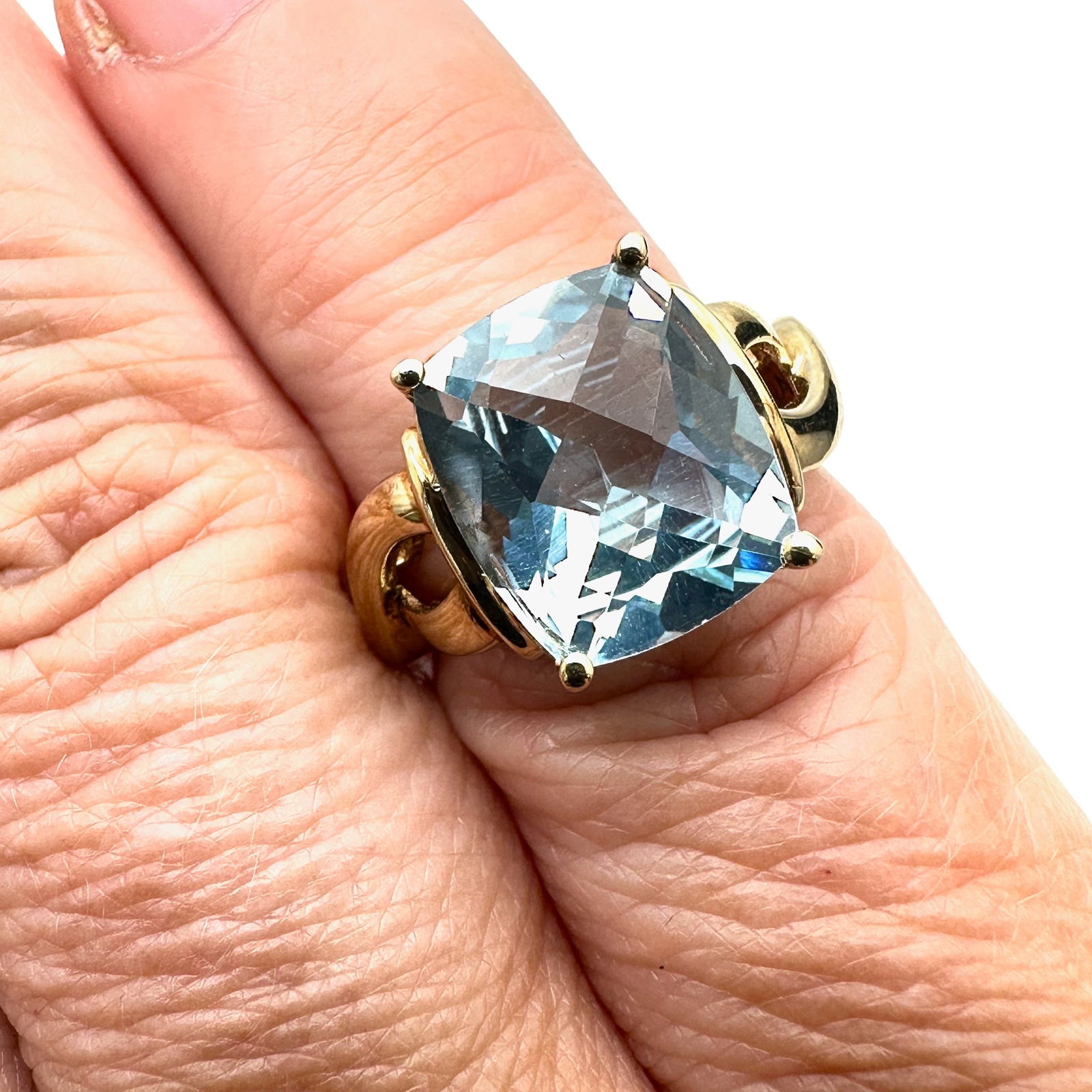 Gold Over Sterling Silver Cushion Cut Blue Topaz Ring Size 5: Gold Over Sterling Silver Cushion Cut Blue Topaz Ring Size 6
