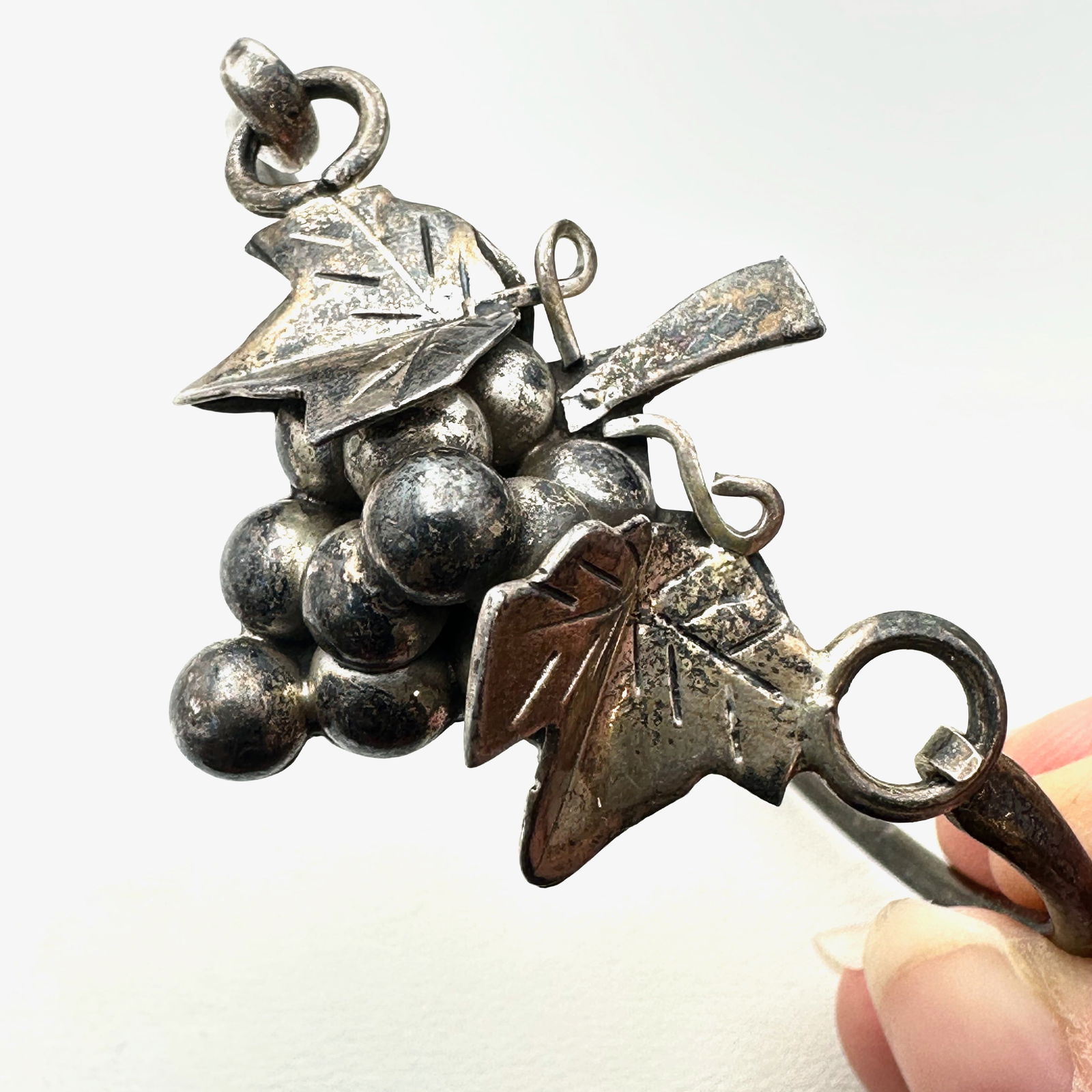 Vintage Sterling silver Bracelet Grape Fruit Design 17 Grams 6 3/4 Inch (1 of 2)