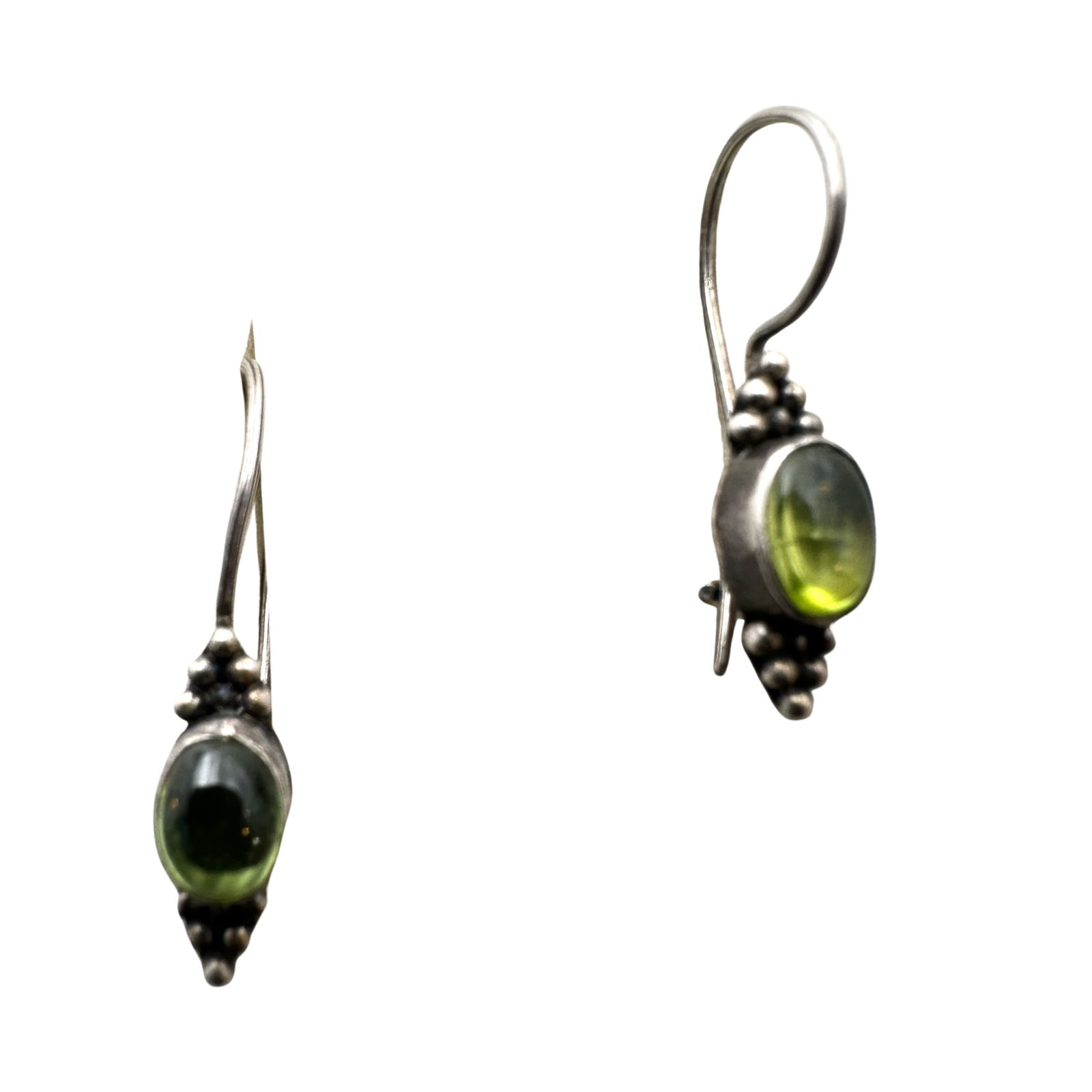 Sterling Silver Green Peridot Pierced Earrings: Sterling Silver Green Peridot Pierced Earrings