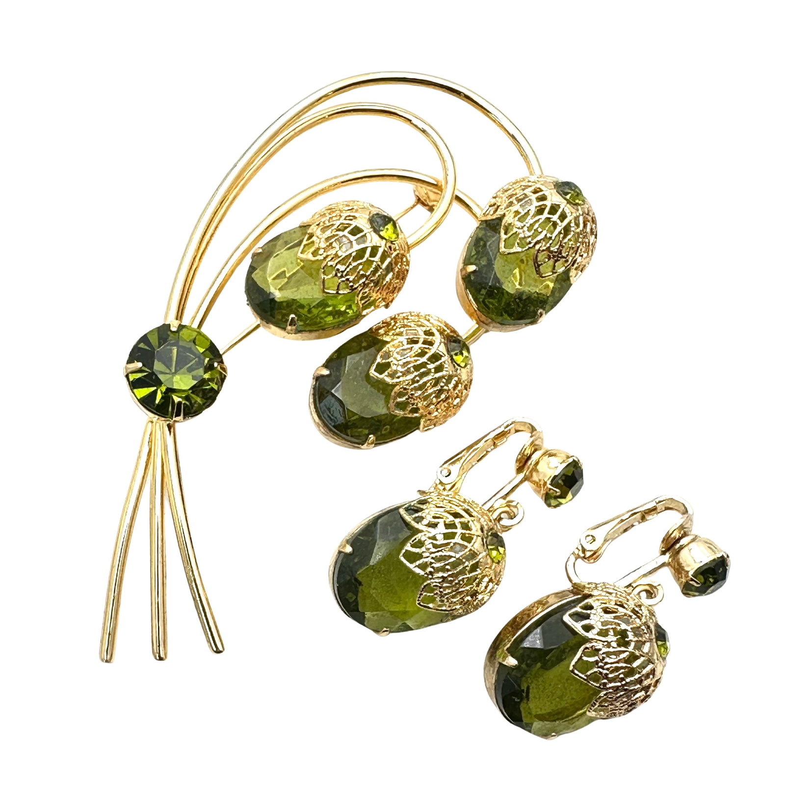 Vintage Juliana for Sarah Coventry Olive Glass Rhinestone Gold Brooch Clip Earrings Set: Vintage Juliana for Sarah Coventry Olive Glass Rhinestone Gold Brooch Clip Earrings Set