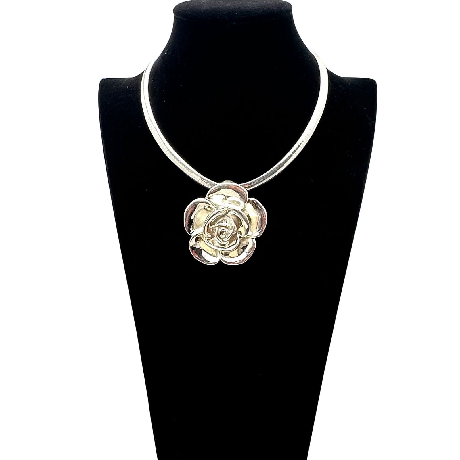 Sterling Silver Large Flower Pendant Wide Omega Chain Necklace 40 Grams (1 of 2)