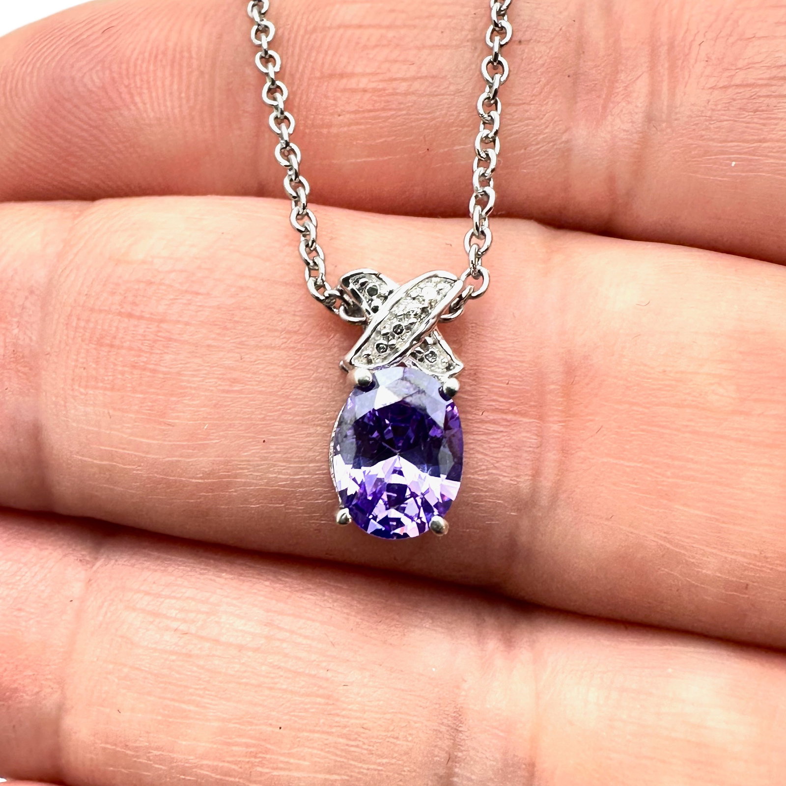 JTV Purple Amethyst Diamond Pendant Sterling Silver Necklace 18 Inch Chain: JTV Purple Amethyst Diamond Pendant Sterling Silver Necklace 18 Inch Chain