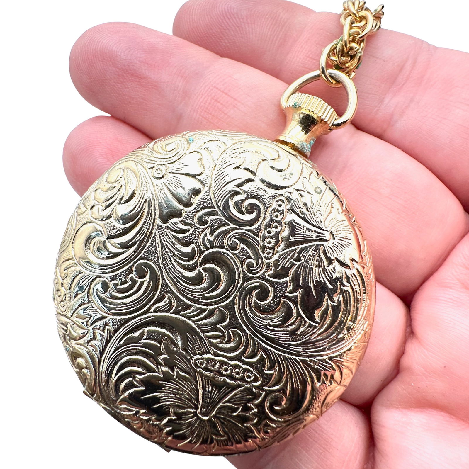 Vintage Gold Tone Picture Locket or Pill Box Pendant Gold Tone Necklace 24 Inch Chain (1 of 2)