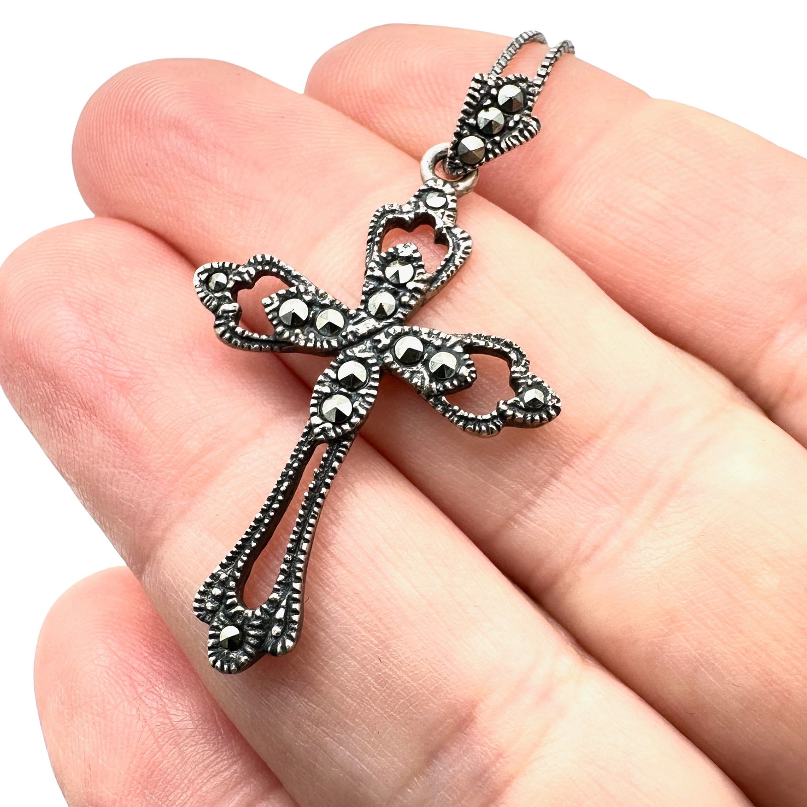Vintage Marcasite Cross Pendant Sterling Silver Necklace 18 Inch Chain: Vintage Marcasite Cross Pendant Sterling Silver Necklace 18 Inch Chain