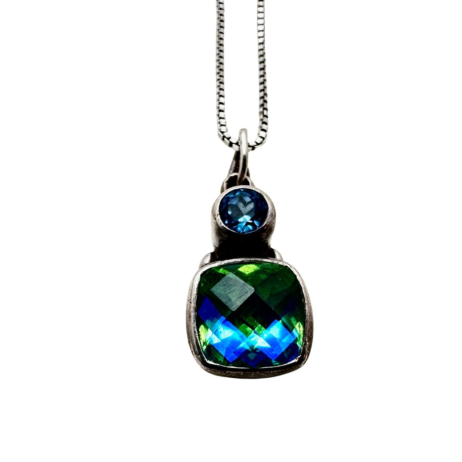 Sajen Blue Green Gemstone Sterling Silver Pendant Necklace 18 Inch Chain (1 of 2)