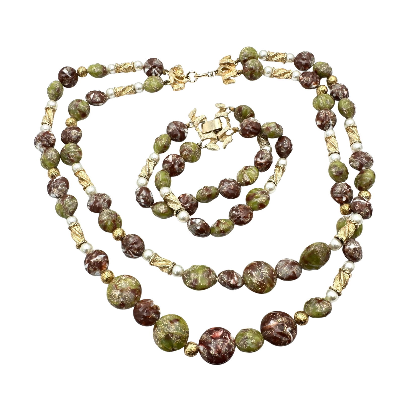 Vintage Karu Olive Green Dark Red Gold Tone 18 Inch Necklace 7 Bracelet Set: Vintage Karu Olive Green Dark Red Gold Tone 18 Inch Necklace 7 Bracelet Set