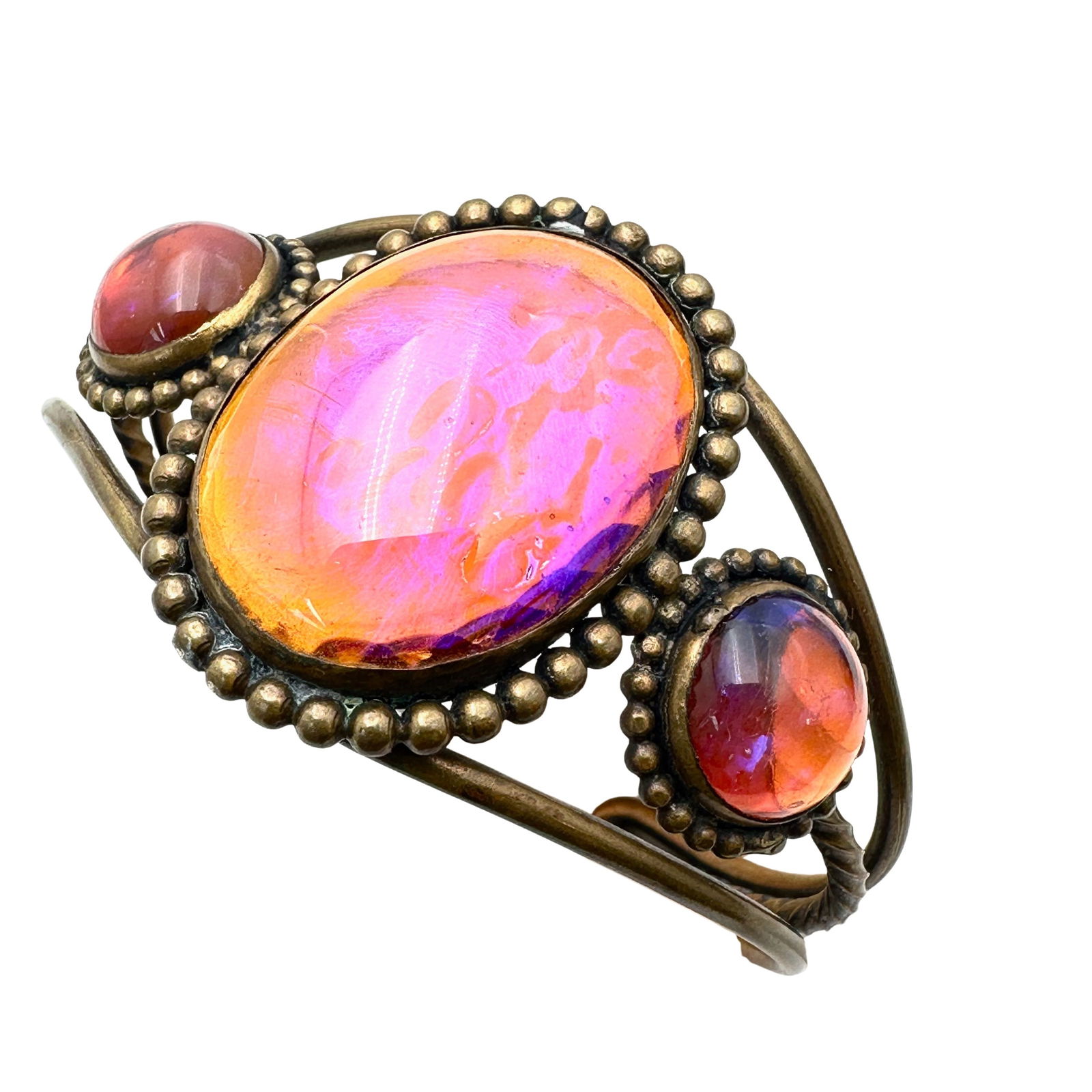 Vintage Dragons Breath Glass Stone Antiqued Gold Tone Metal Cuff Bracelet (1 of 2)