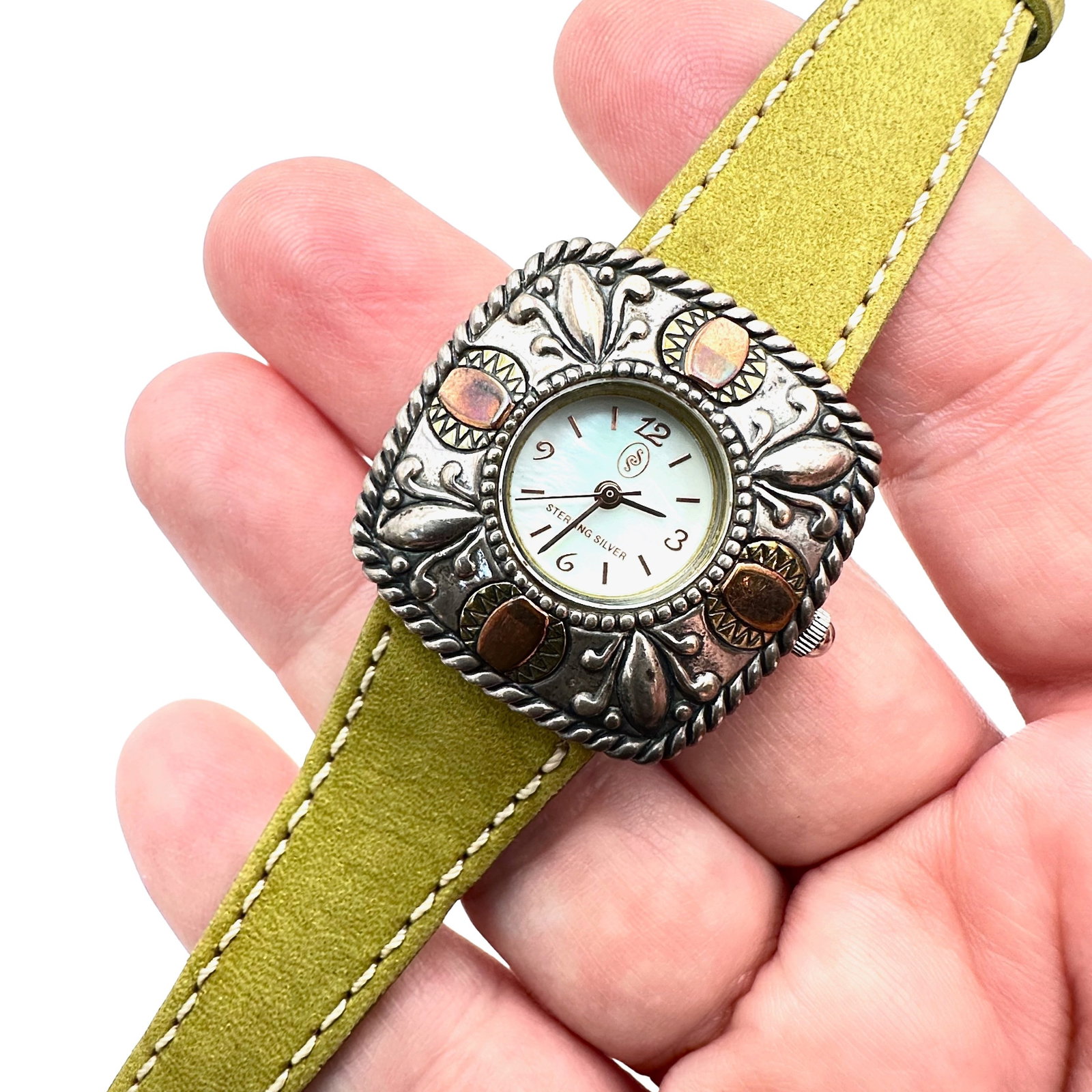 Carolyn Pollack Sterling Silver Olive Green Suede Band Fits Up to 7 Inch May Need Battery Unworn: Carolyn Pollack Sterling Silver Olive Green Suede Band Fits Up to 7 Inch May Need Battery Unworn Condition