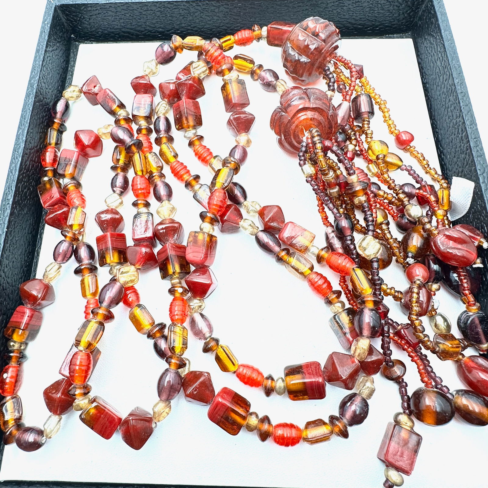 Vintage Burgundy Red Amber Colored Glass Lariat Necklace Long Length: Vintage Burgundy Red Amber Colored Glass Lariat Necklace Long Length
