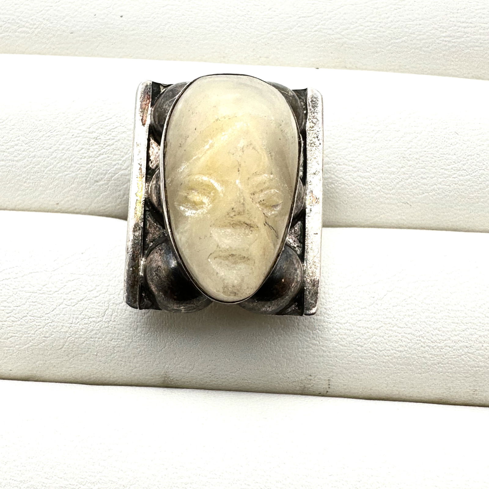 Vintage Antique Mexico Carved Gemstone Aztec Mask Sterling Silver Ring Size 5 (1 of 4)