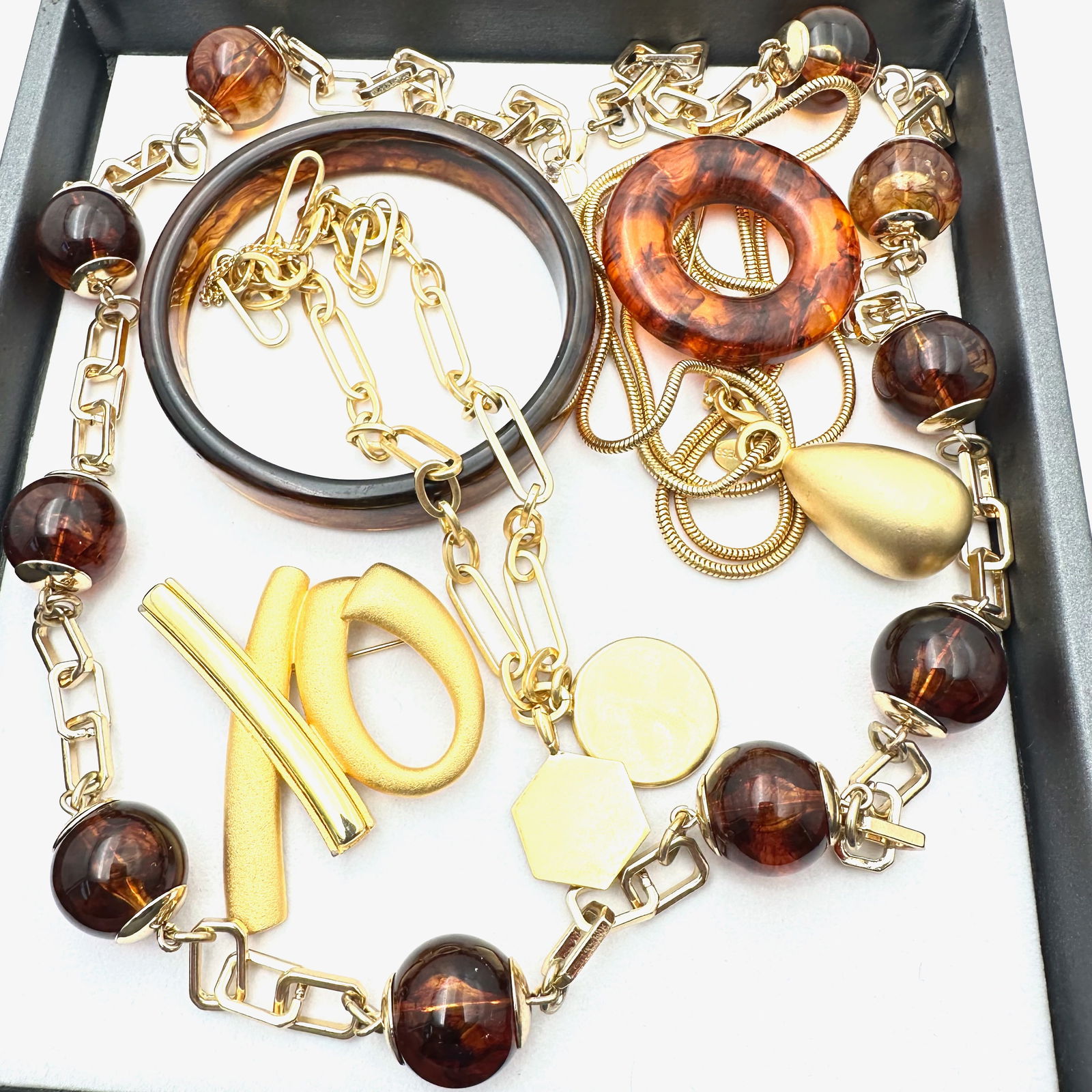 Jewelry Group Tortoise Lucite Matte Gold Tone Necklaces Brooch Bangle Bracelet: Jewelry Group Tortoise Lucite Matte Gold Tone Necklaces Brooch Bangle Bracelet