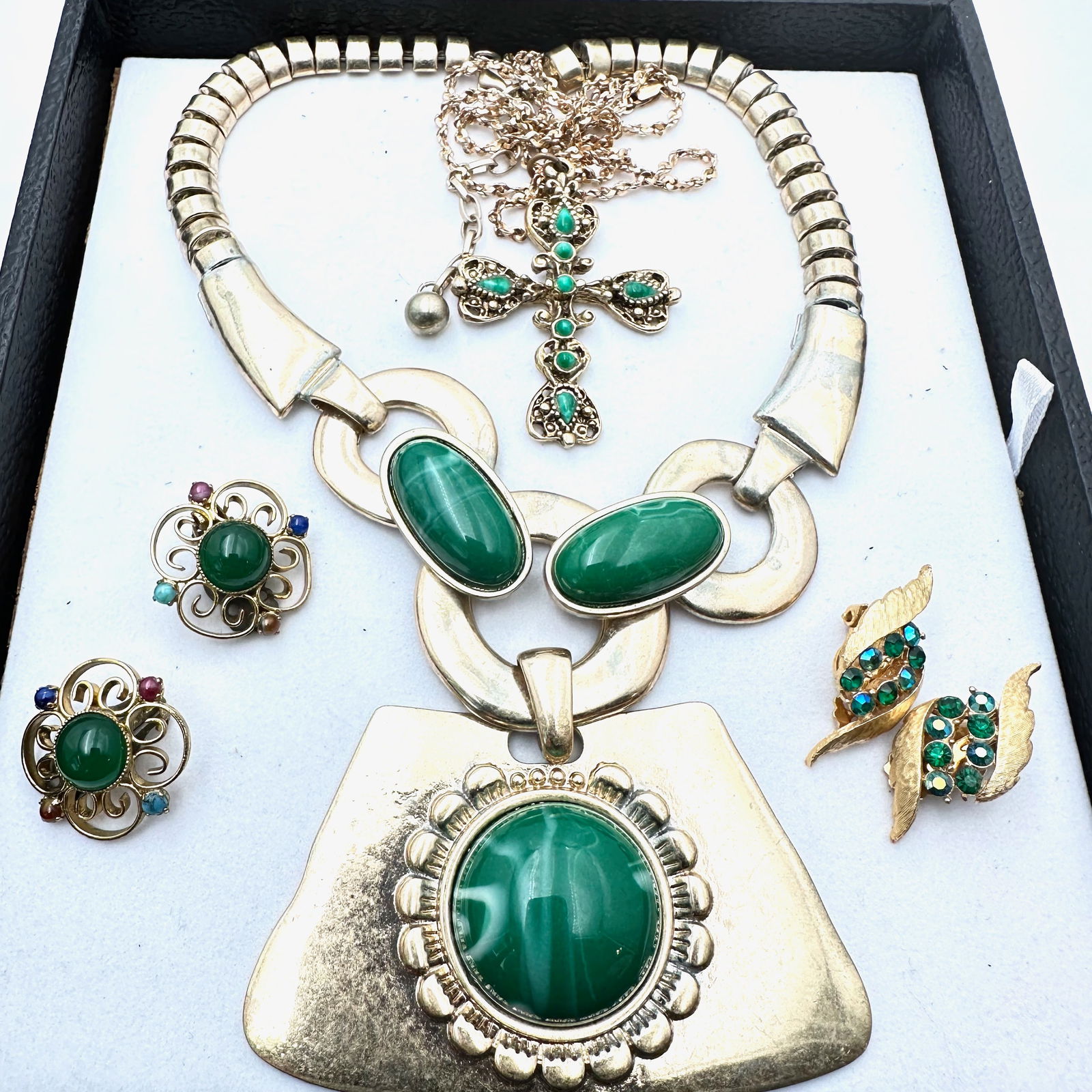 Jewelry Group Vintage Green Lucite Gold Tone Statement Necklace Rhinestone Earrings Cross Pendant (1 of 2)
