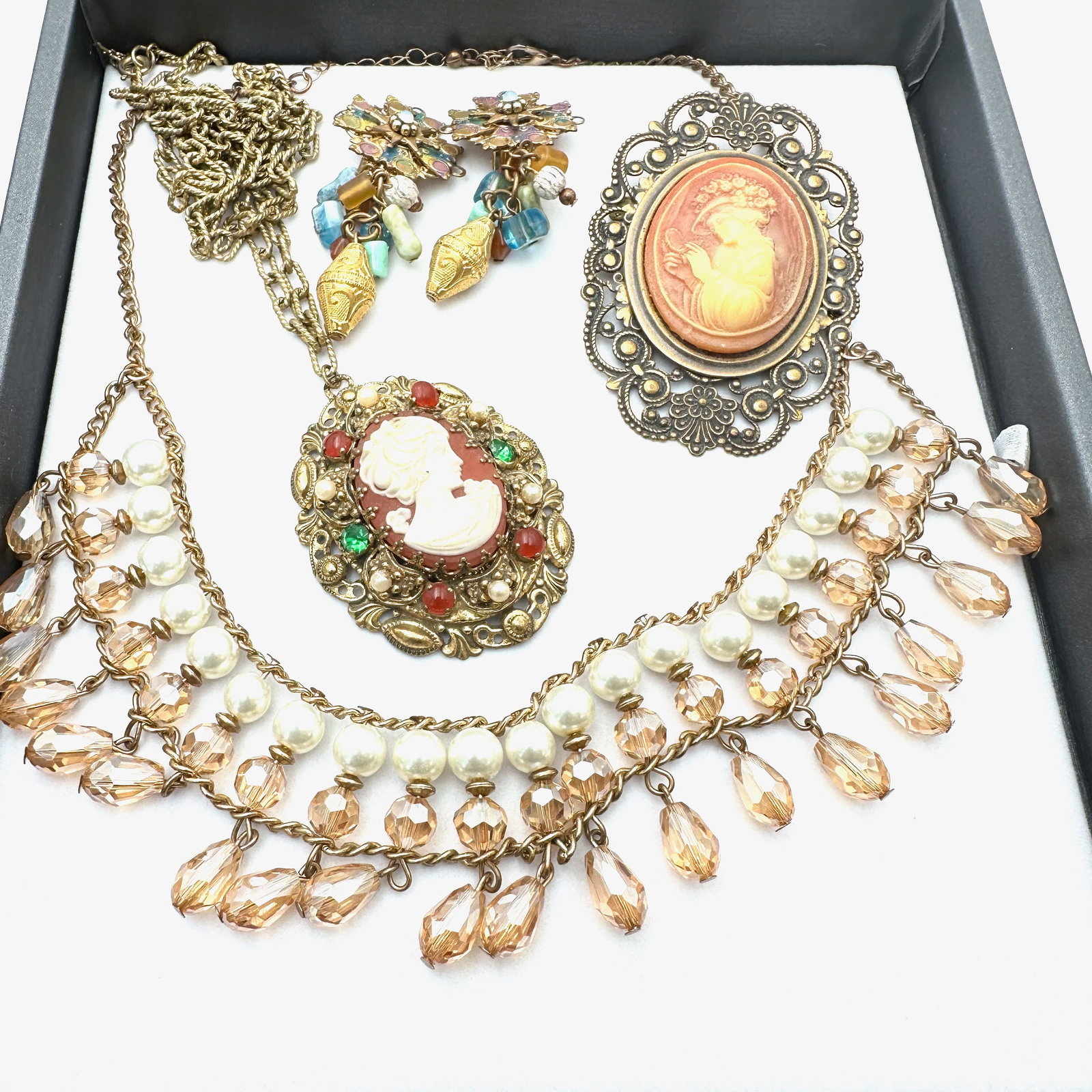 Jewelry Group Vintage Cameo Gold tone Pendant Necklace Portrait Brooch Crystal Necklace Earrings: Jewelry Group Vintage Cameo Gold tone Pendant Necklace Portrait Brooch Crystal Necklace Earrings