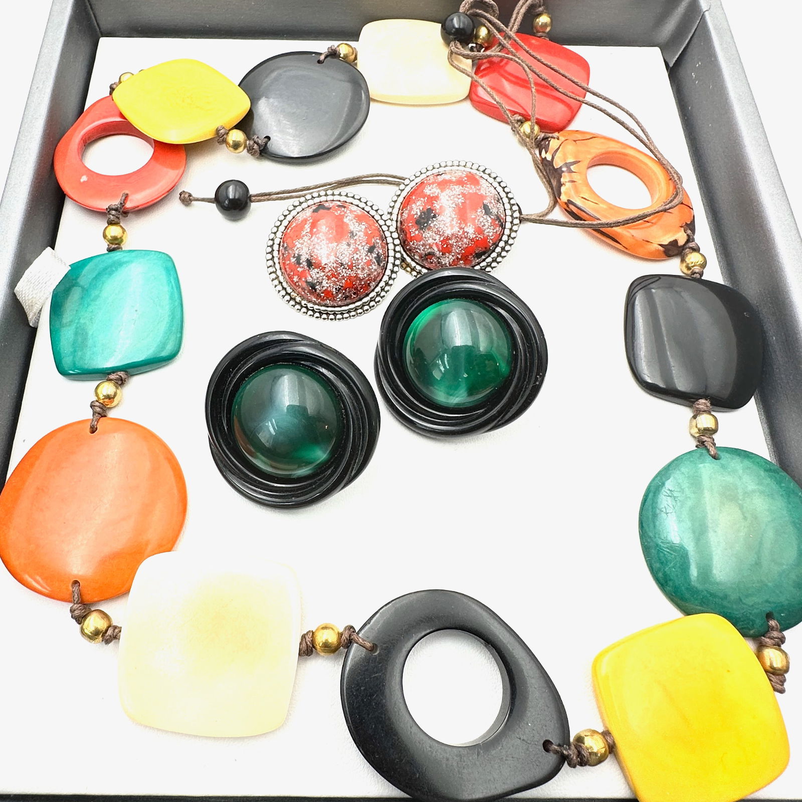 Jewelry Group Vintage Funky Multicolor Statement Necklace Clip Earrings (1 of 2)