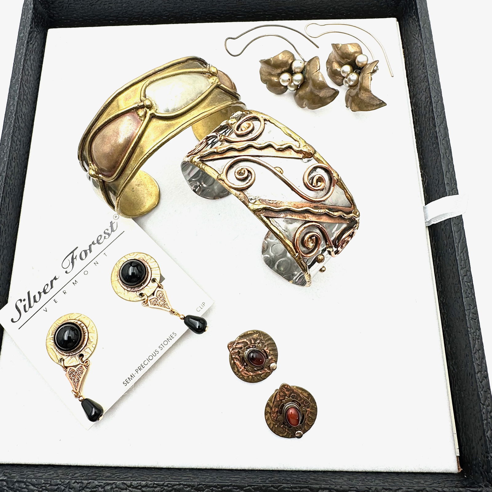 Jewelry Group Vintage Artisan Mixed Metal Cuff Bracelets Earrings (1 of 2)