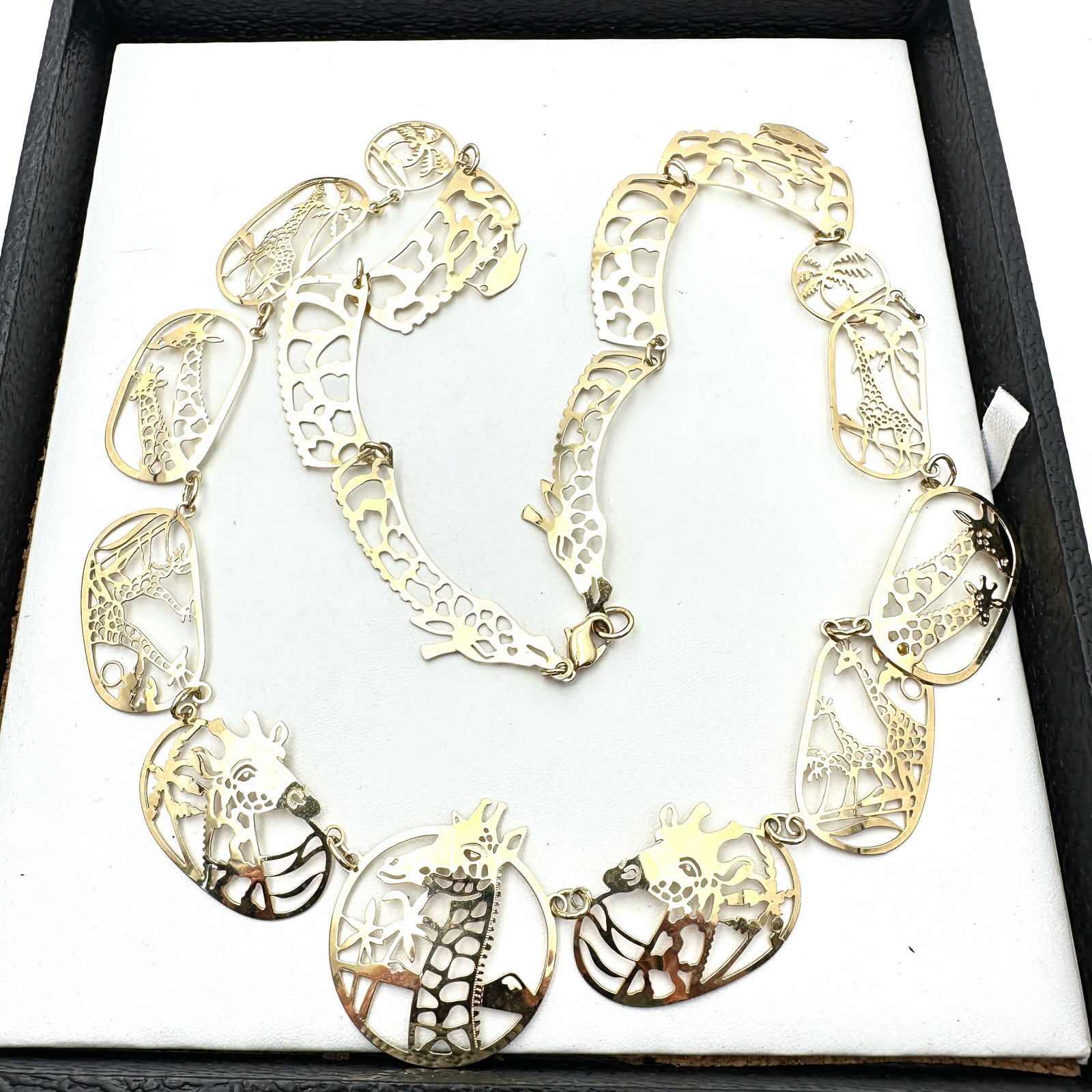 Jewelry Group Wild Byrde Gold Plated Giraffe Statement Necklace 24 Inch Length: Jewelry Group Wild Byrde Gold Plated Giraffe Statement Necklace 24 Inch Length