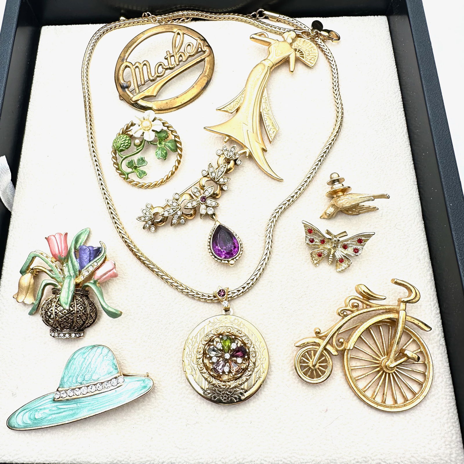 Jewelry Group Vintage Rhinestone Gold Tone Picture Locket Necklace Brooches Flower Basket Hat: Jewelry Group Vintage Rhinestone Gold Tone Picture Locket Necklace Brooches Flower Basket Hat
