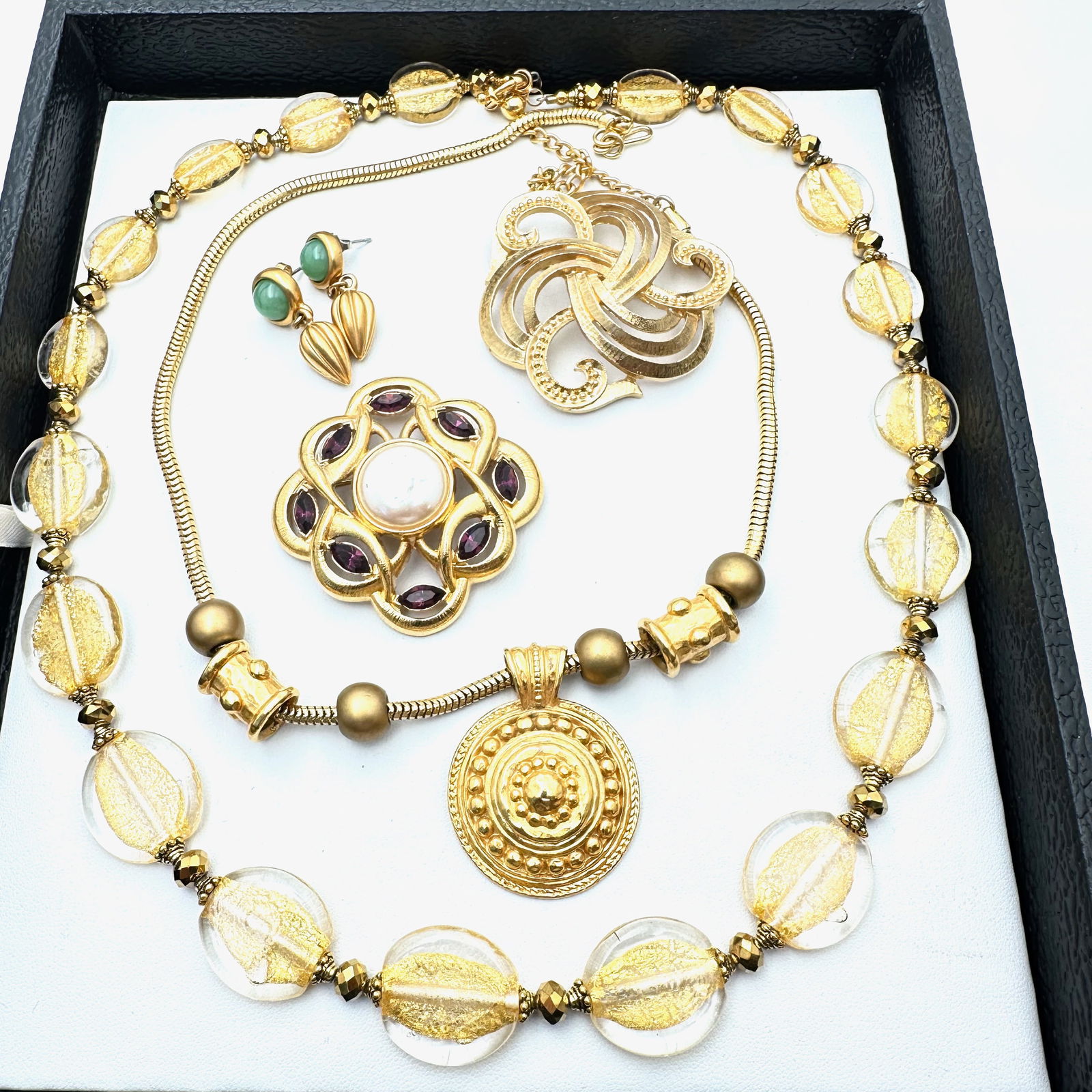 Jewelry Group Italian Murano Glass Necklace Monet Brooches Pendant Necklace Gold tone: Jewelry Group Italian Murano Glass Necklace Monet Brooches Pendant Necklace Gold tone