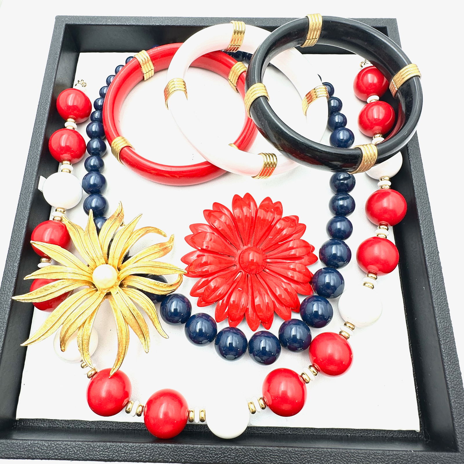 Jewelry Group Red White Blue Enamel Flower Brooch Necklaces Bangles Judy Lee Gold Tone: Jewelry Group Red White Blue Enamel Flower Brooch Necklaces Bangles Judy Lee Gold Tone