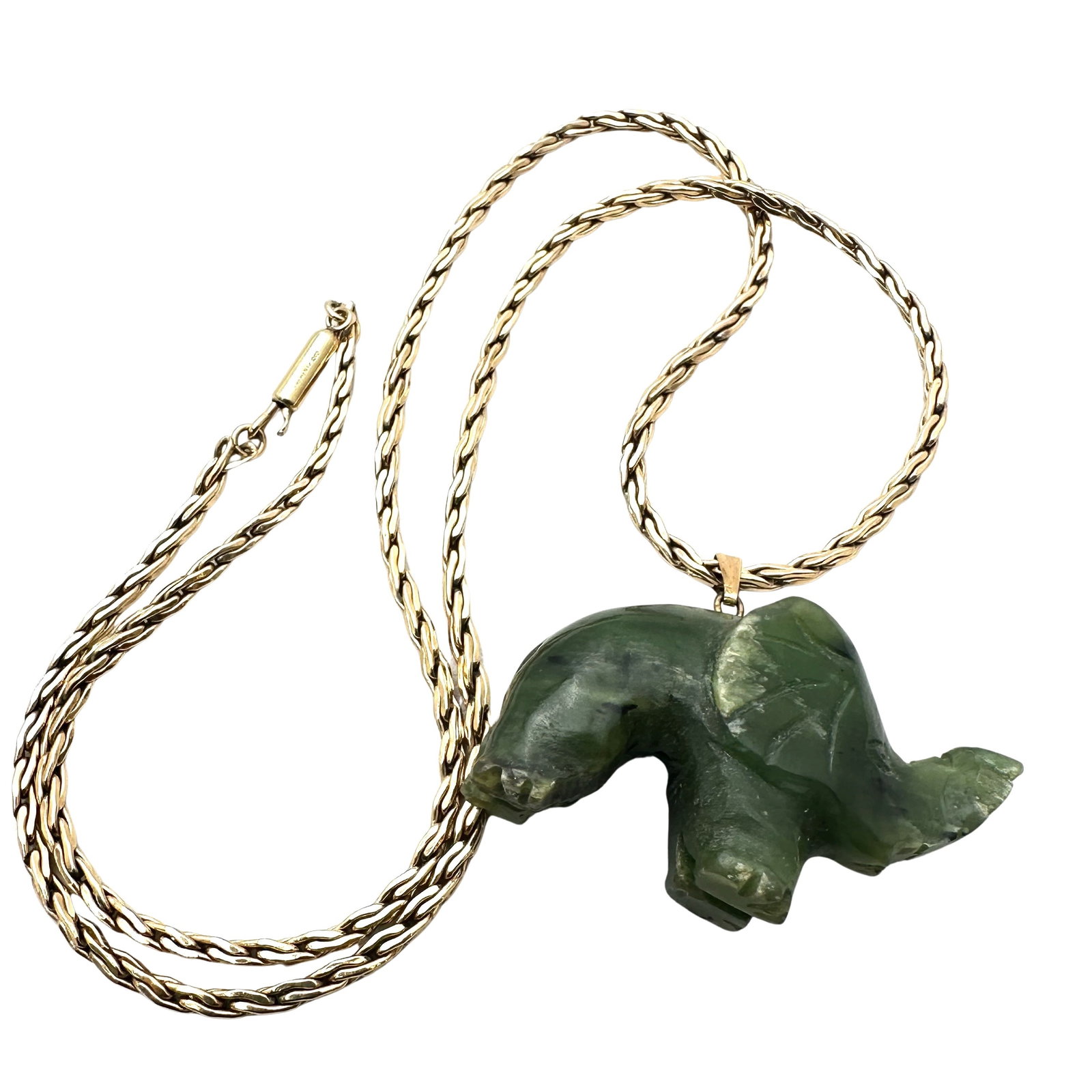 Vintage Gold Filled Green Carved Elephant Pendant Necklace 20 Inch Chain: Vintage Gold Filled Green Carved Elephant Pendant Necklace 20 Inch Chain