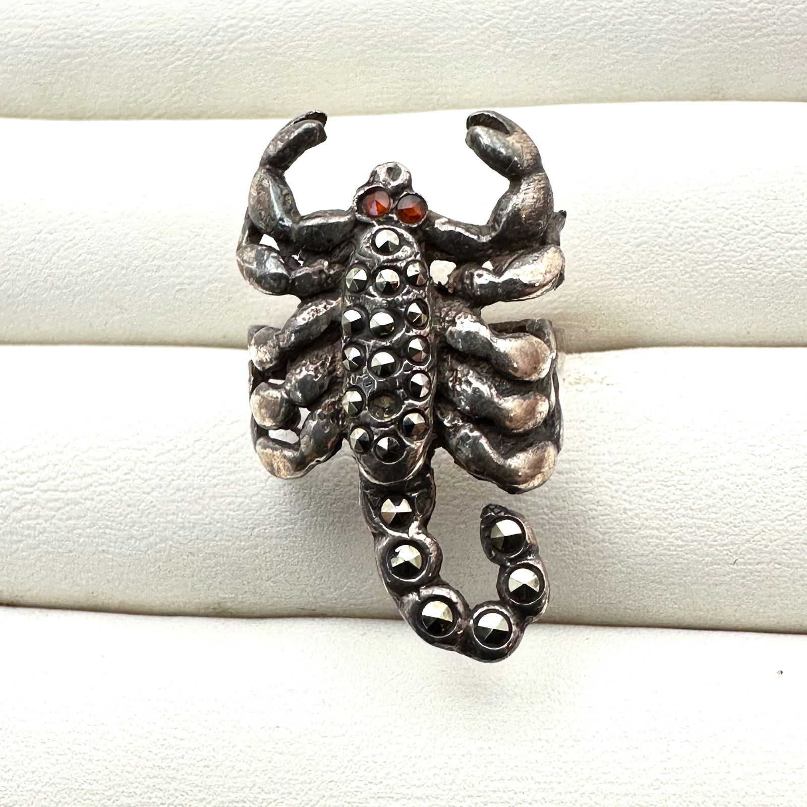 Vintage Marcasite Sterling Silver Ring Size 10.5 Scorpion Design Weight 8.8 Grams (1 of 2)