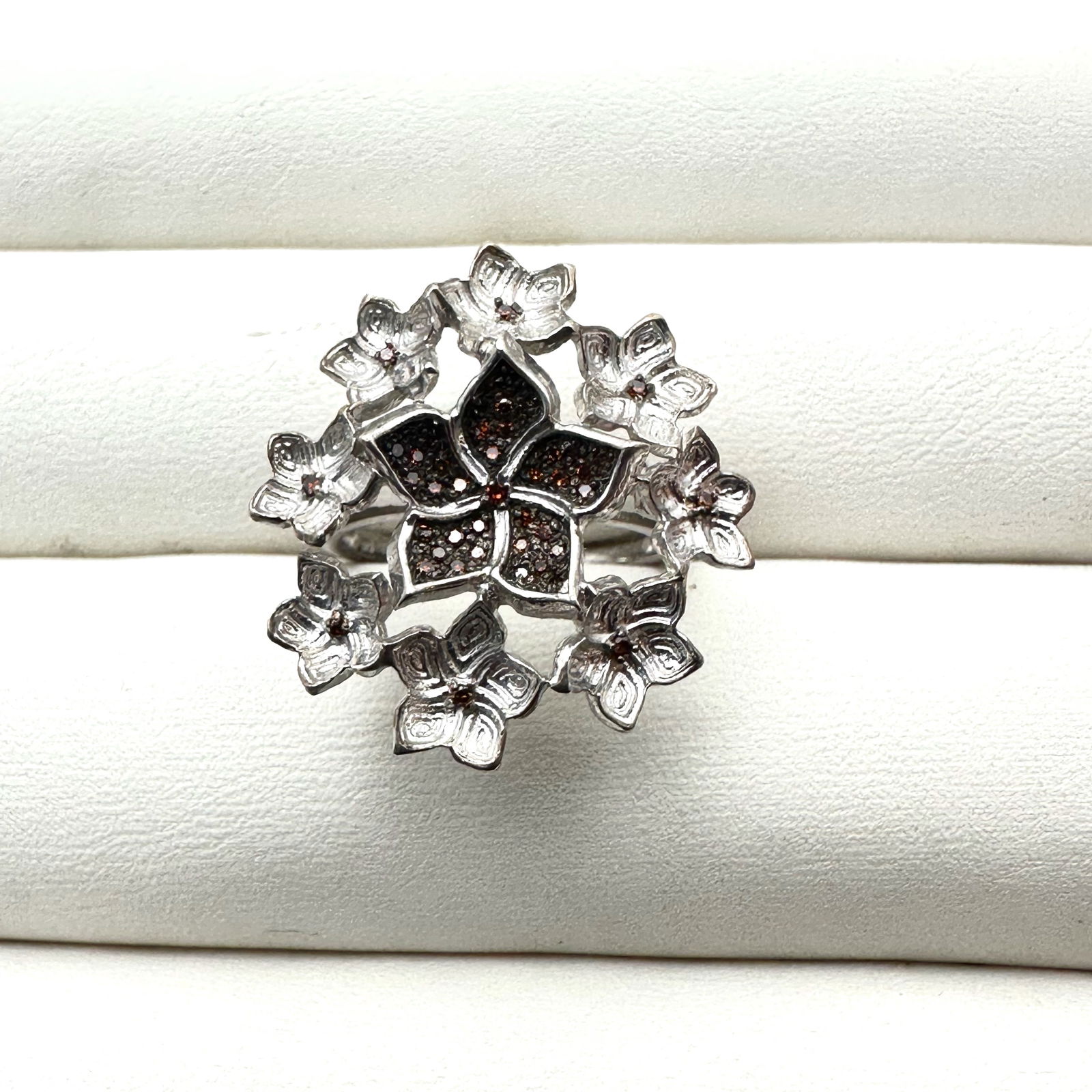 Red Colored Diamonds Sterling Silver Ring Size 7.25 (1 of 2)