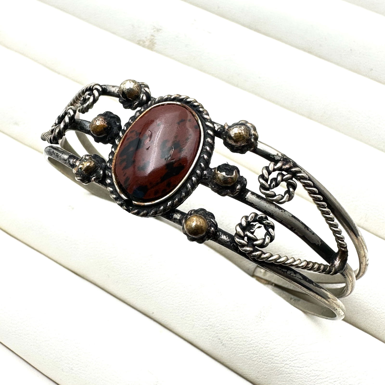 Vintage American Southwest Black Red Gemstone Sterling Silver Cuff Bracelet 7.25 Inch 18 Grams (1 of 2)