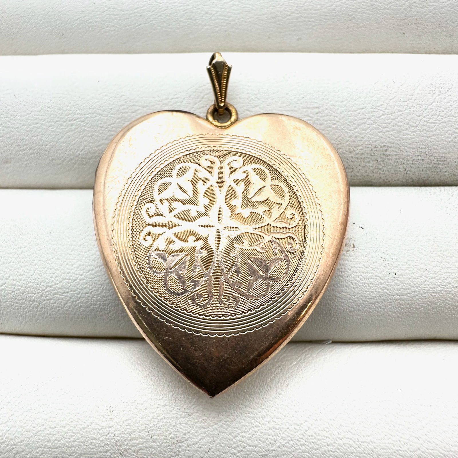 Antique Victorian Large Gold Filled Heart Picture Locket Pendant 1.5 Inch (1 of 3)