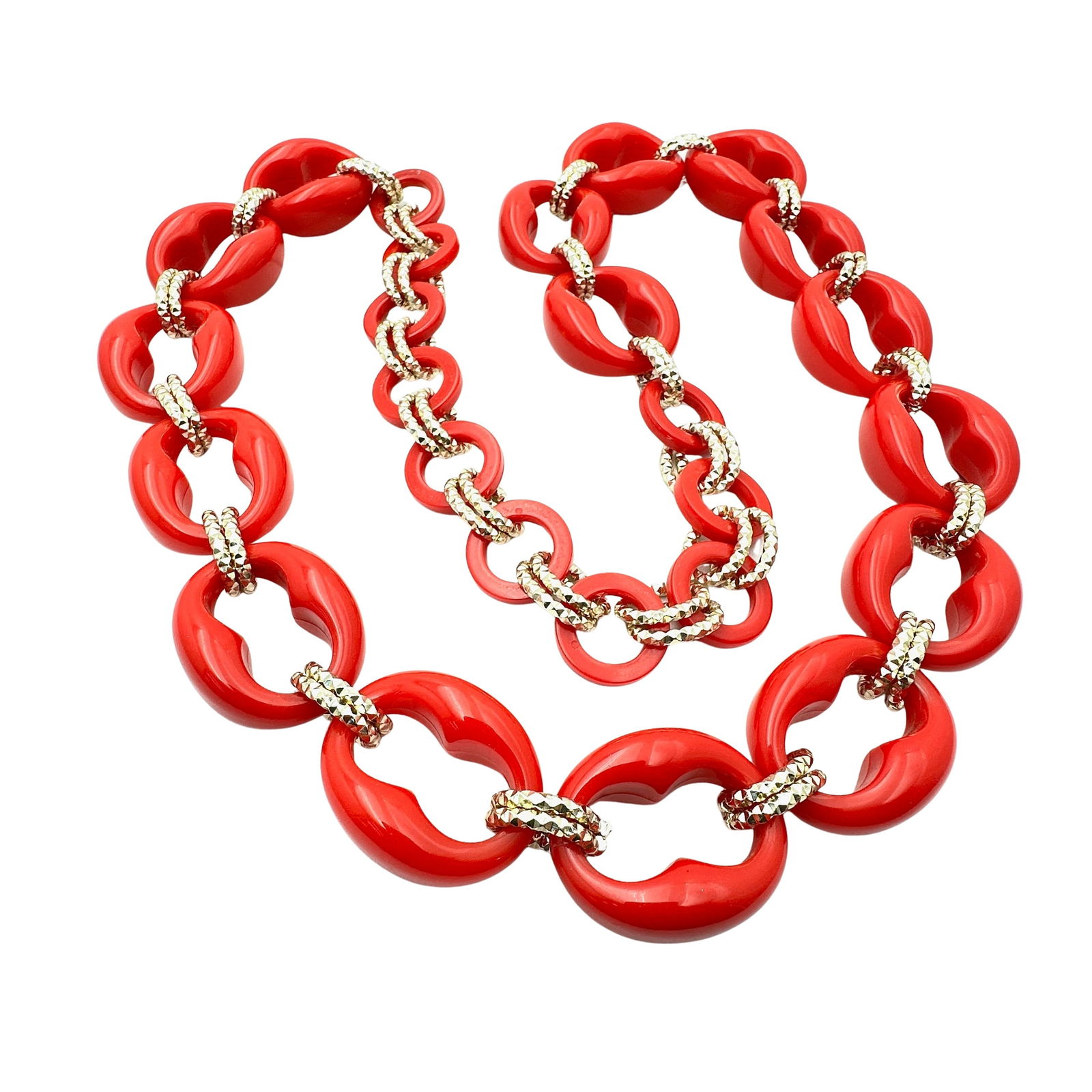 Cherry Red Resin Links Hammed Gold Tone Necklace 34 Inch Nice Quality: Cherry Red Resin Links Hammed Gold Tone Necklace 34 Inch Nice Quality