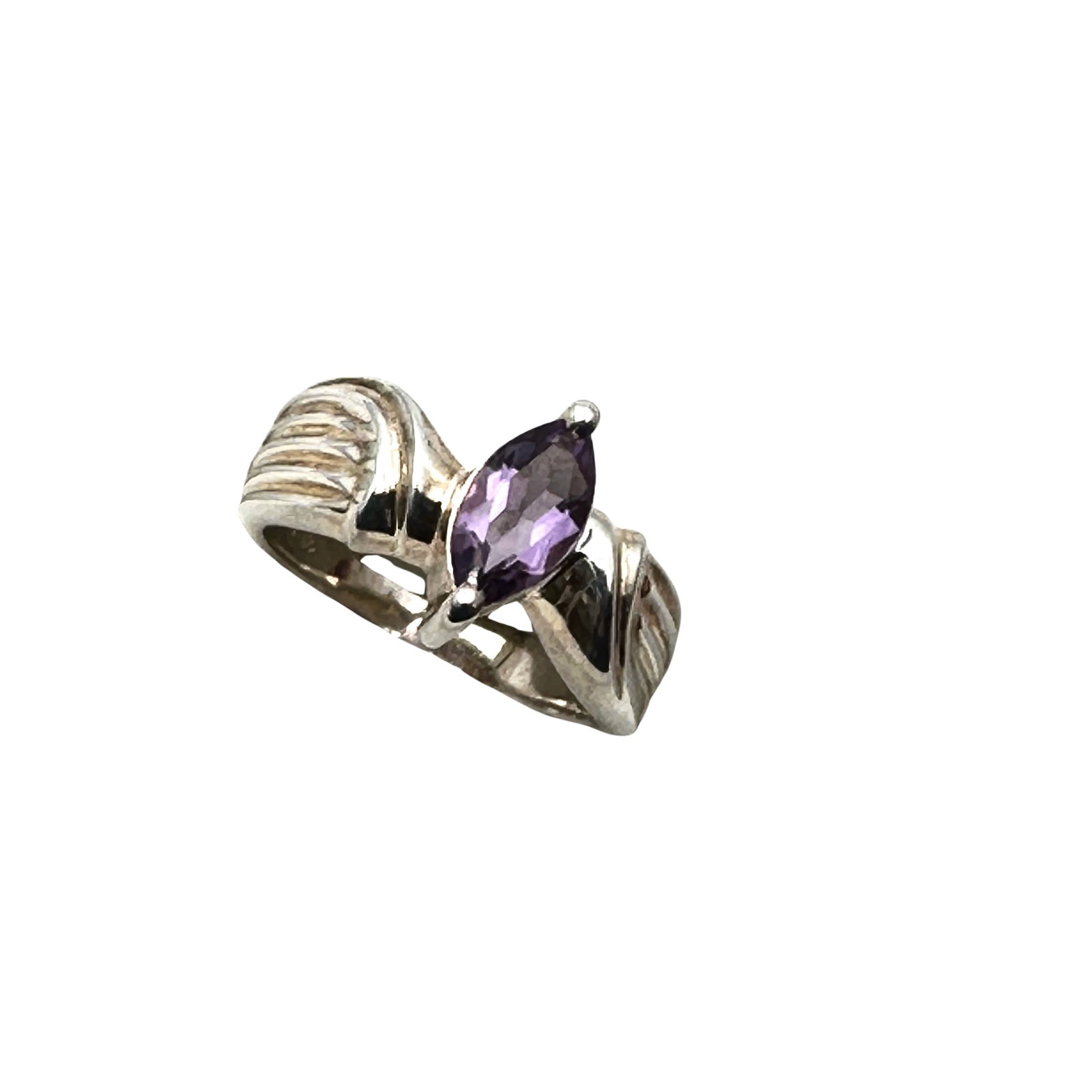 Vintage Amethyst Sterling Silver Ring Size 7 Weight 6 Grams: Vintage Amethyst Sterling Silver Ring Size 7 Weight 6 Grams