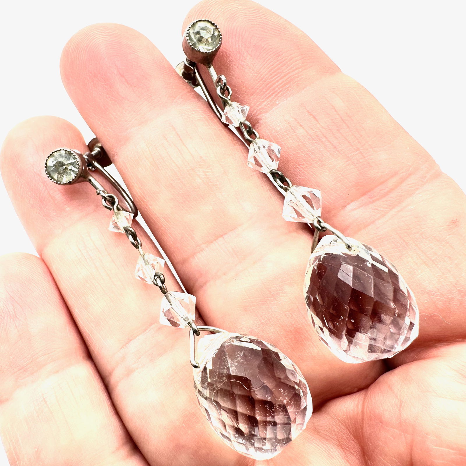 Antique Art Deco Clear Crystal Silver Tone Chandelier Earrings 2 Inch Length Screw Back Clasp: Antique Art Deco Clear Crystal Silver Tone Chandelier Earrings 2 Inch Length Screw Back Clasp