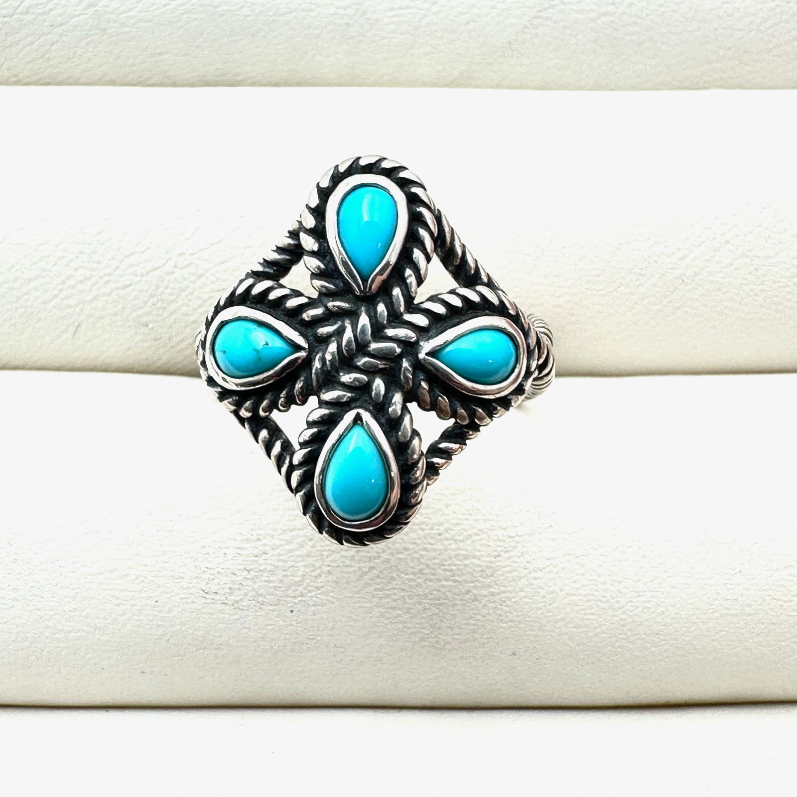 American Southwest Style Turquoise Sterling Silver Ring Size 9 (1 of 2)