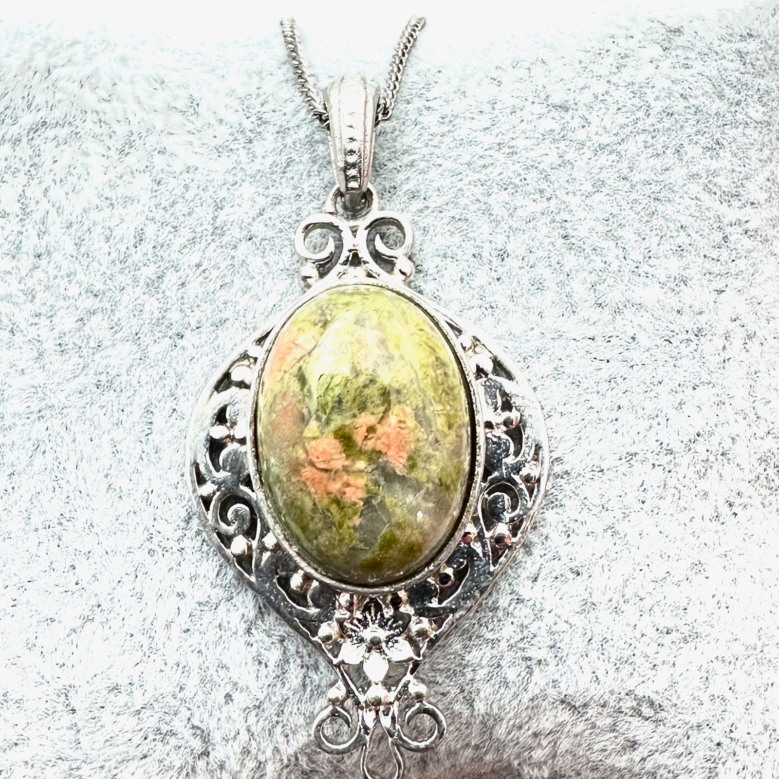 Pink Green Unakite Gemstone Sterling Silver Pendant 18 Inch Chain Weight 8.8 Grams (1 of 2)