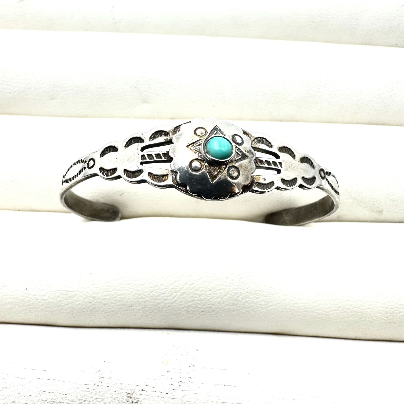 Vintage Child Size Turquoise Sterling Silver Cuff Bracelet 5 Inch (1 of 2)