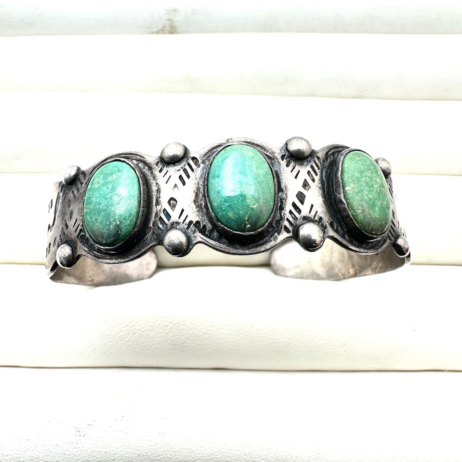 Vintage 1940s Era Green Turquoise Sterling Silver Cuff Bracelet 6.5 Inch 22 Grams (1 of 3)